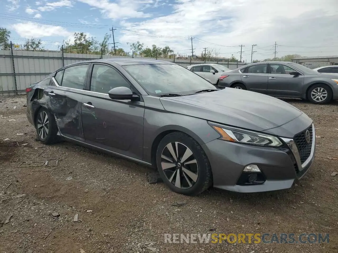 4 Photograph of a damaged car 1N4BL4EV8KC178497 NISSAN ALTIMA 2019