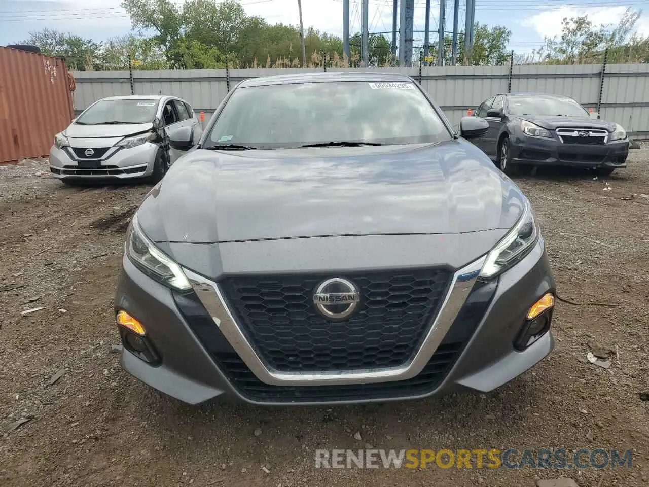 5 Photograph of a damaged car 1N4BL4EV8KC178497 NISSAN ALTIMA 2019