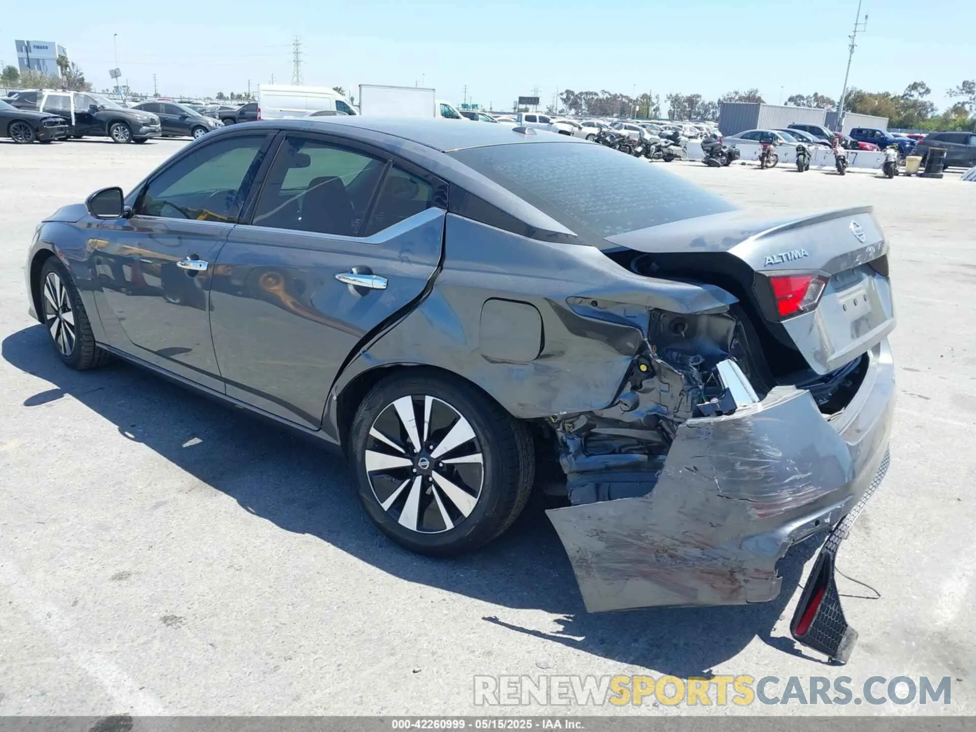 3 Фотография поврежденного автомобиля 1N4BL4EV8KC259841 NISSAN ALTIMA 2019