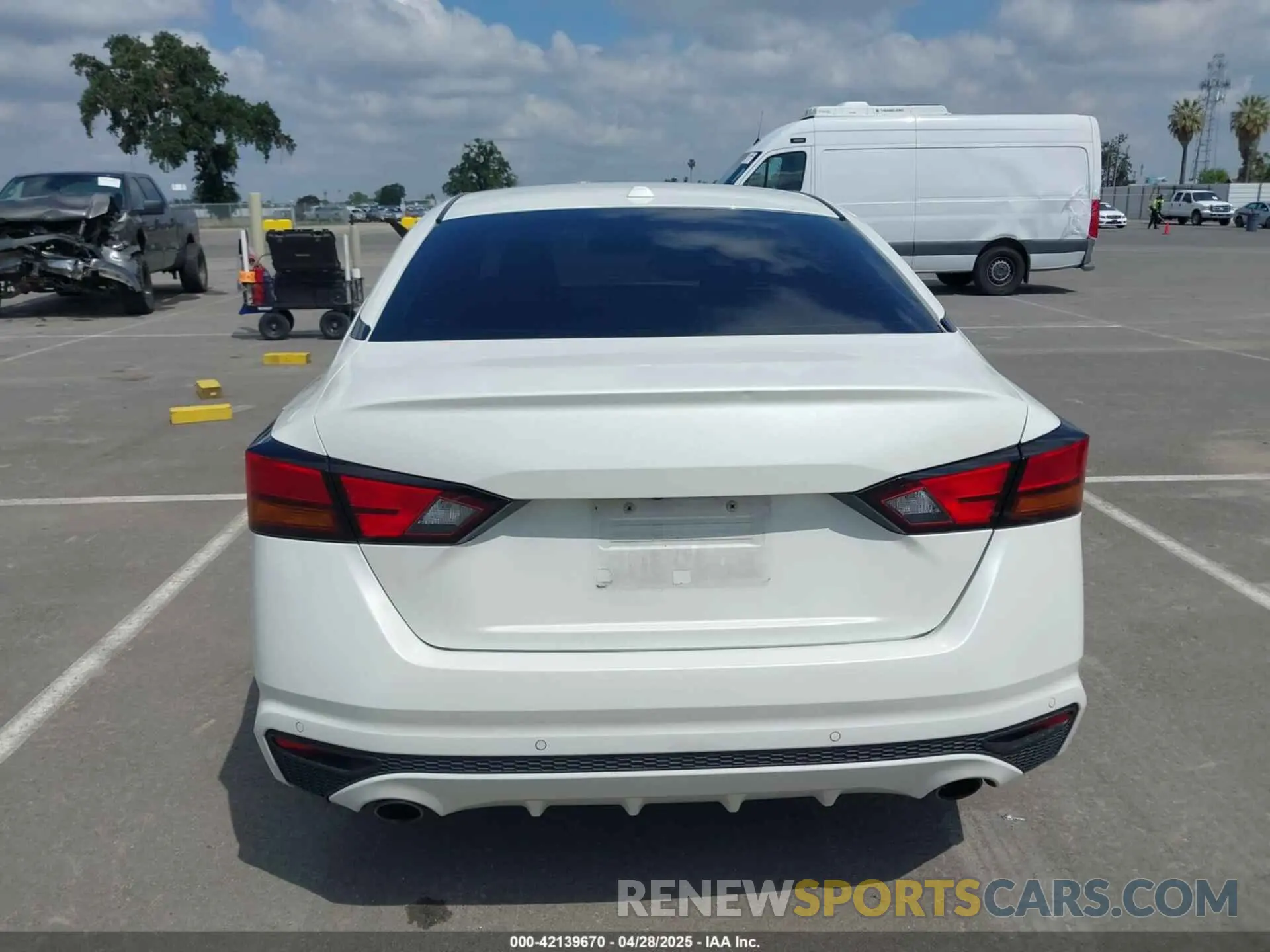 16 Фотография поврежденного автомобиля 1N4BL4EV9KC103050 NISSAN ALTIMA 2019