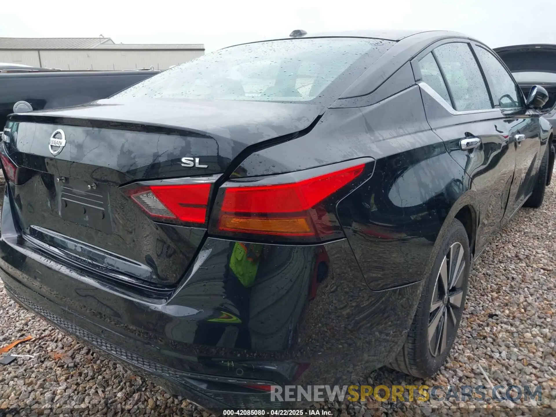 4 Photograph of a damaged car 1N4BL4EV9KC171803 NISSAN ALTIMA 2019