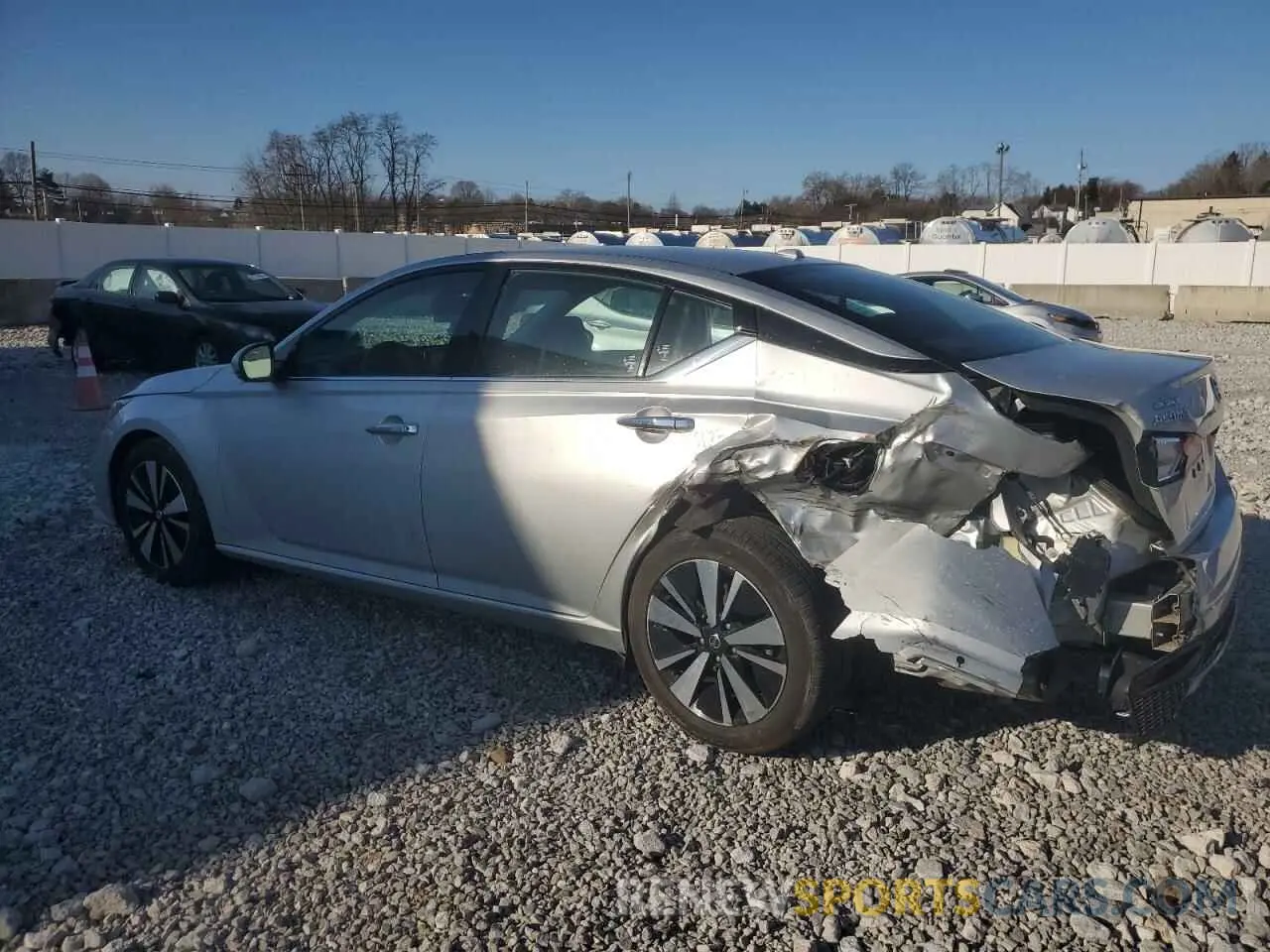2 Photograph of a damaged car 1N4BL4EV9KC223141 NISSAN ALTIMA 2019