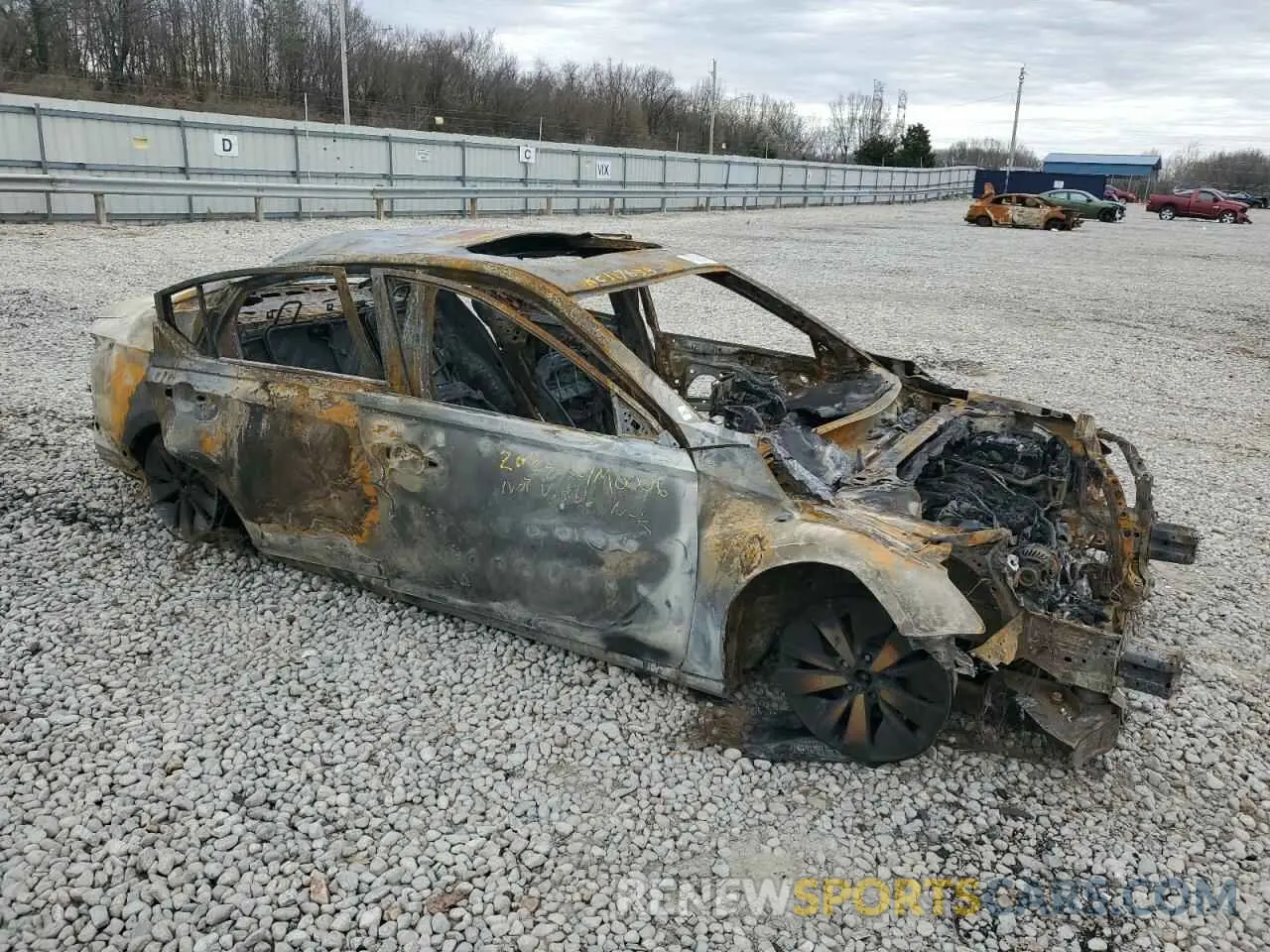 4 Photograph of a damaged car 1N4BL4EVXKC117653 NISSAN ALTIMA 2019