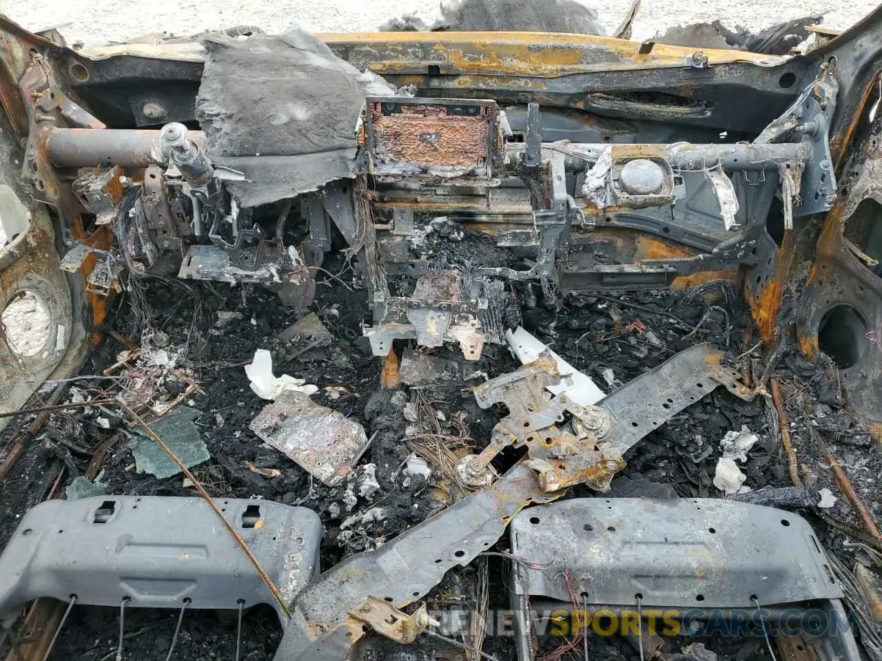 8 Photograph of a damaged car 1N4BL4EVXKC117653 NISSAN ALTIMA 2019