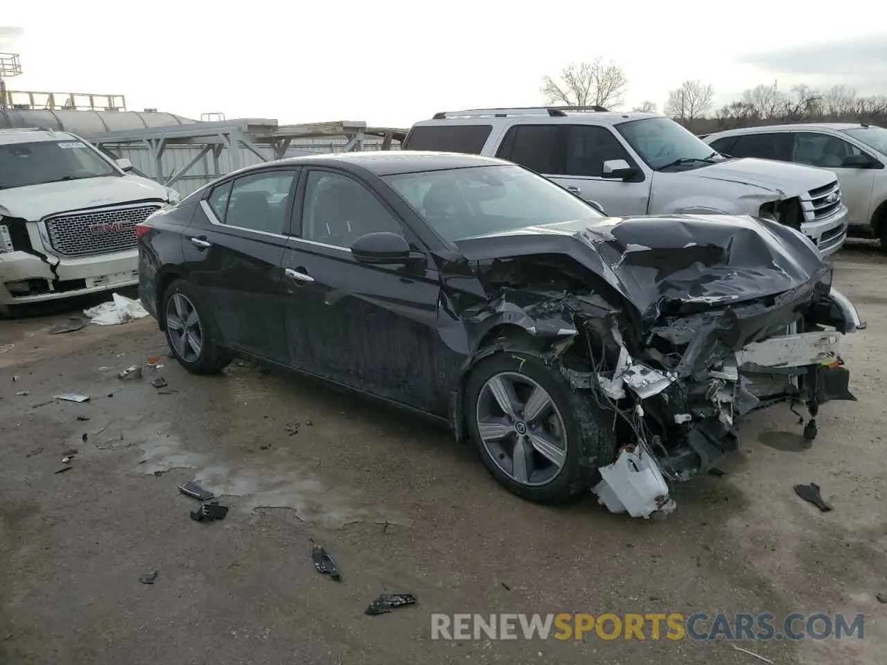 4 Photograph of a damaged car 1N4BL4EVXKC184270 NISSAN ALTIMA 2019