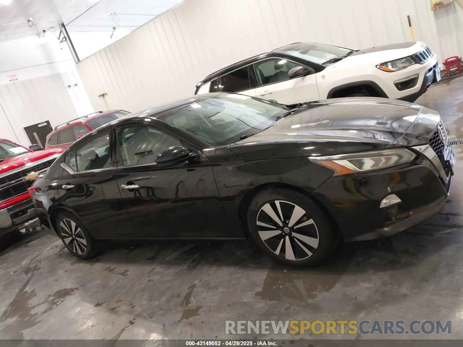 13 Photograph of a damaged car 1N4BL4EVXKC197312 NISSAN ALTIMA 2019