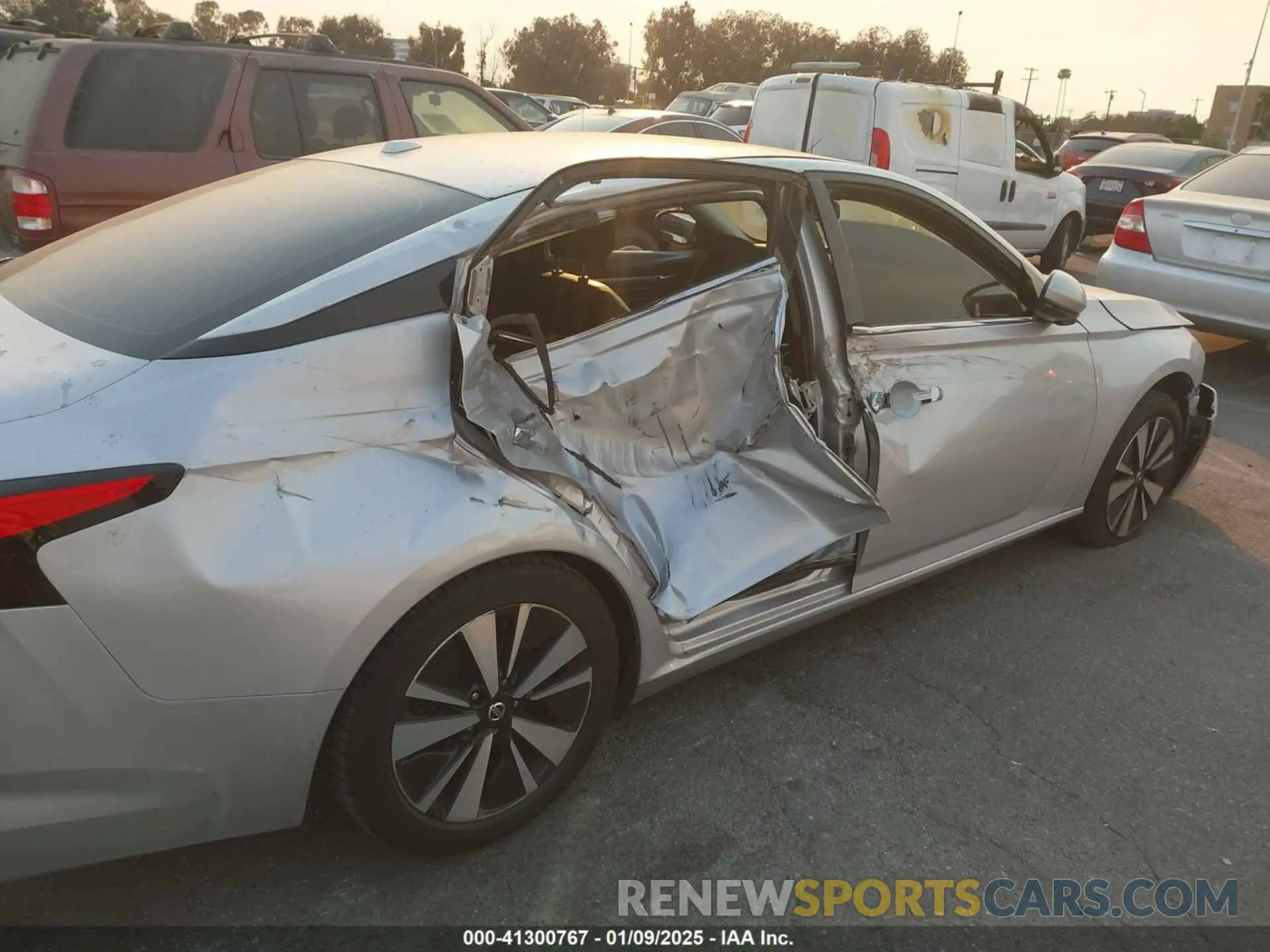 6 Фотография поврежденного автомобиля 1N4BL4EVXKC230115 NISSAN ALTIMA 2019