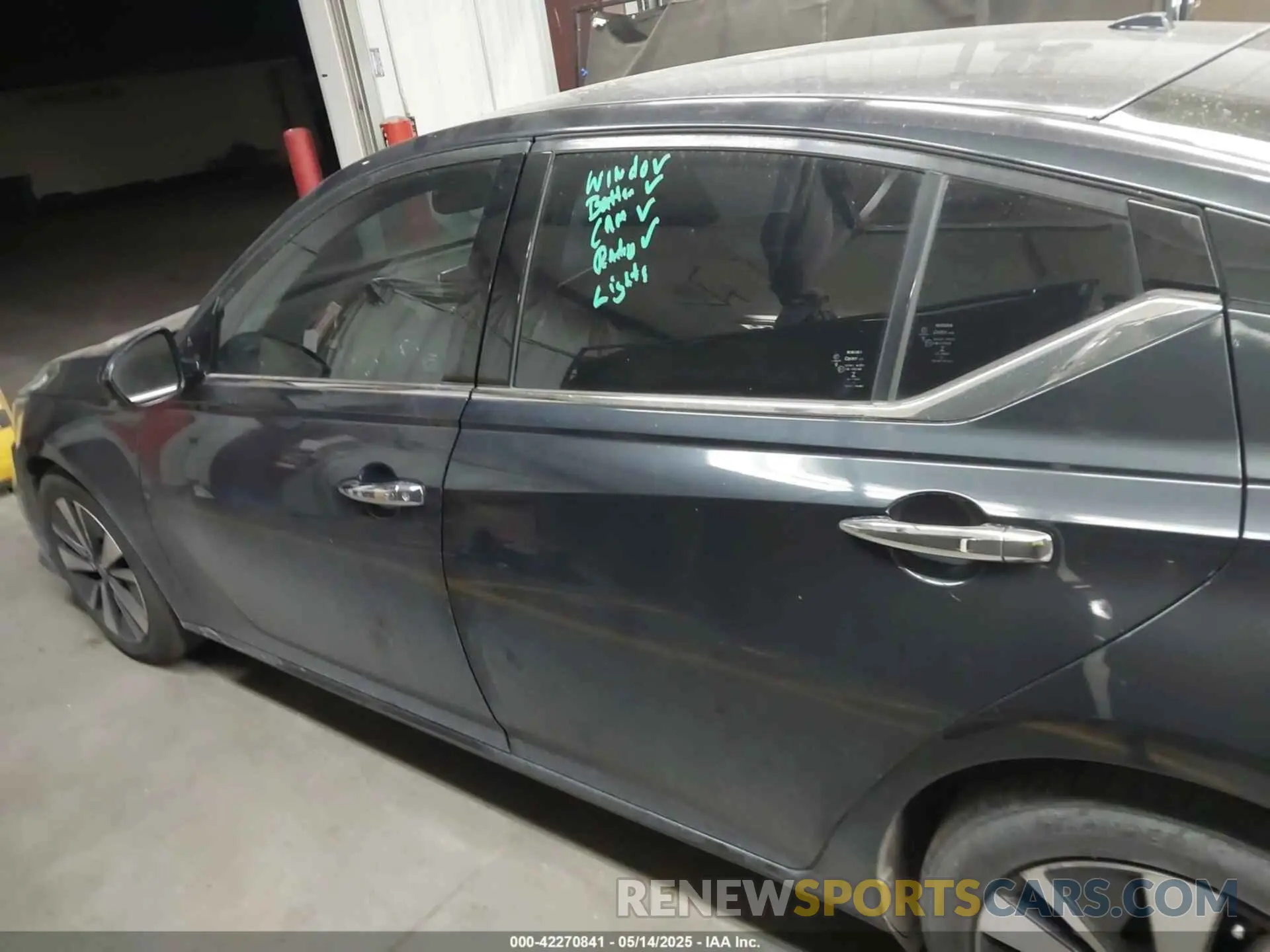 14 Photograph of a damaged car 1N4BL4EVXKC240546 NISSAN ALTIMA 2019