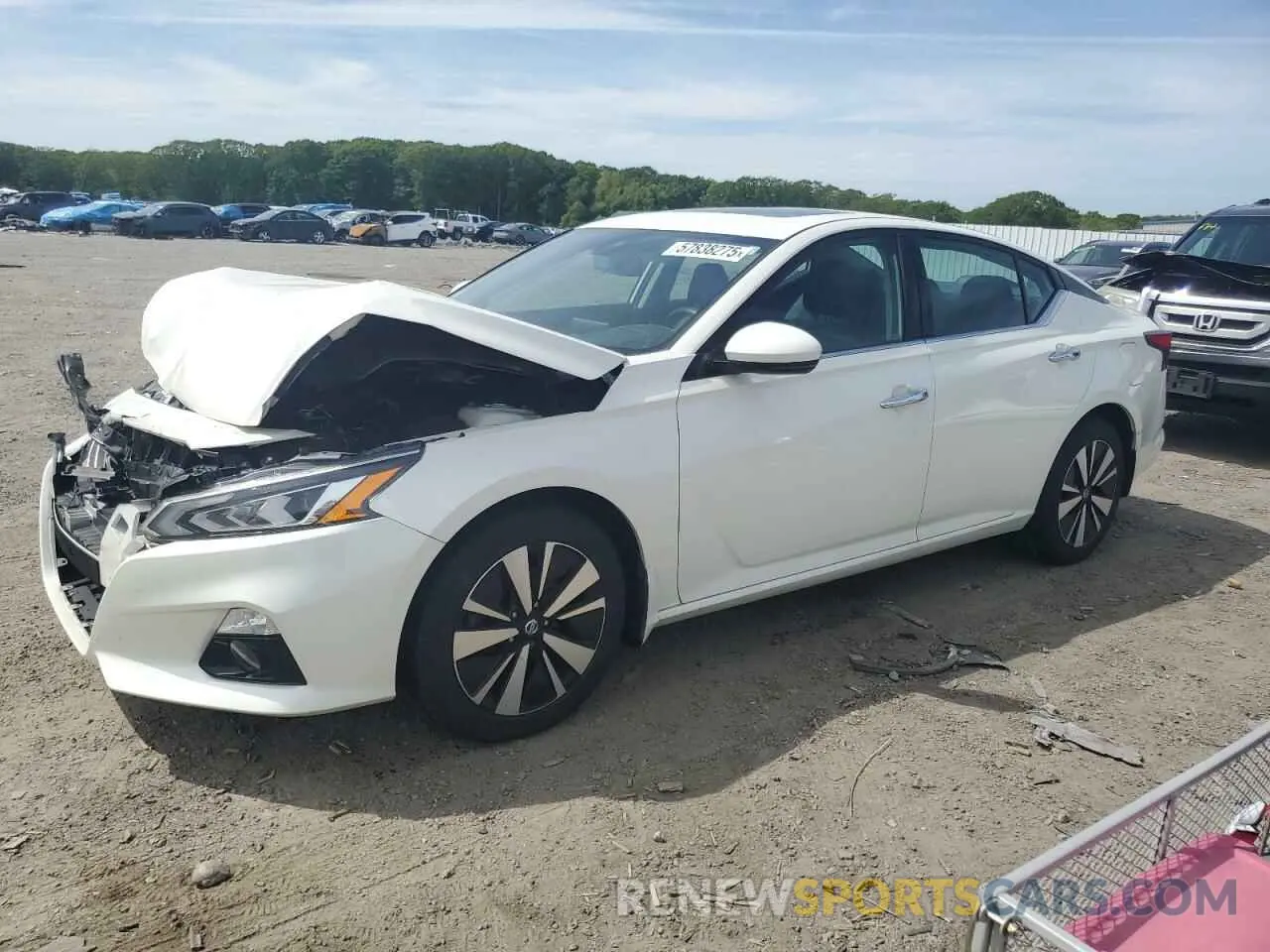 1 Photograph of a damaged car 1N4BL4EW0KC185775 NISSAN ALTIMA 2019