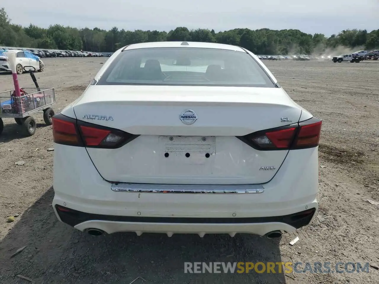 6 Photograph of a damaged car 1N4BL4EW0KC185775 NISSAN ALTIMA 2019