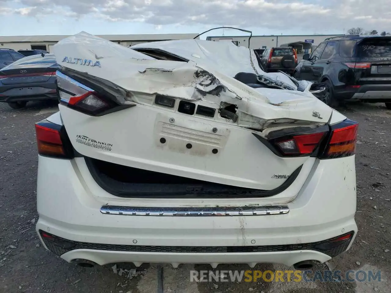 6 Photograph of a damaged car 1N4BL4EW1KN307631 NISSAN ALTIMA 2019