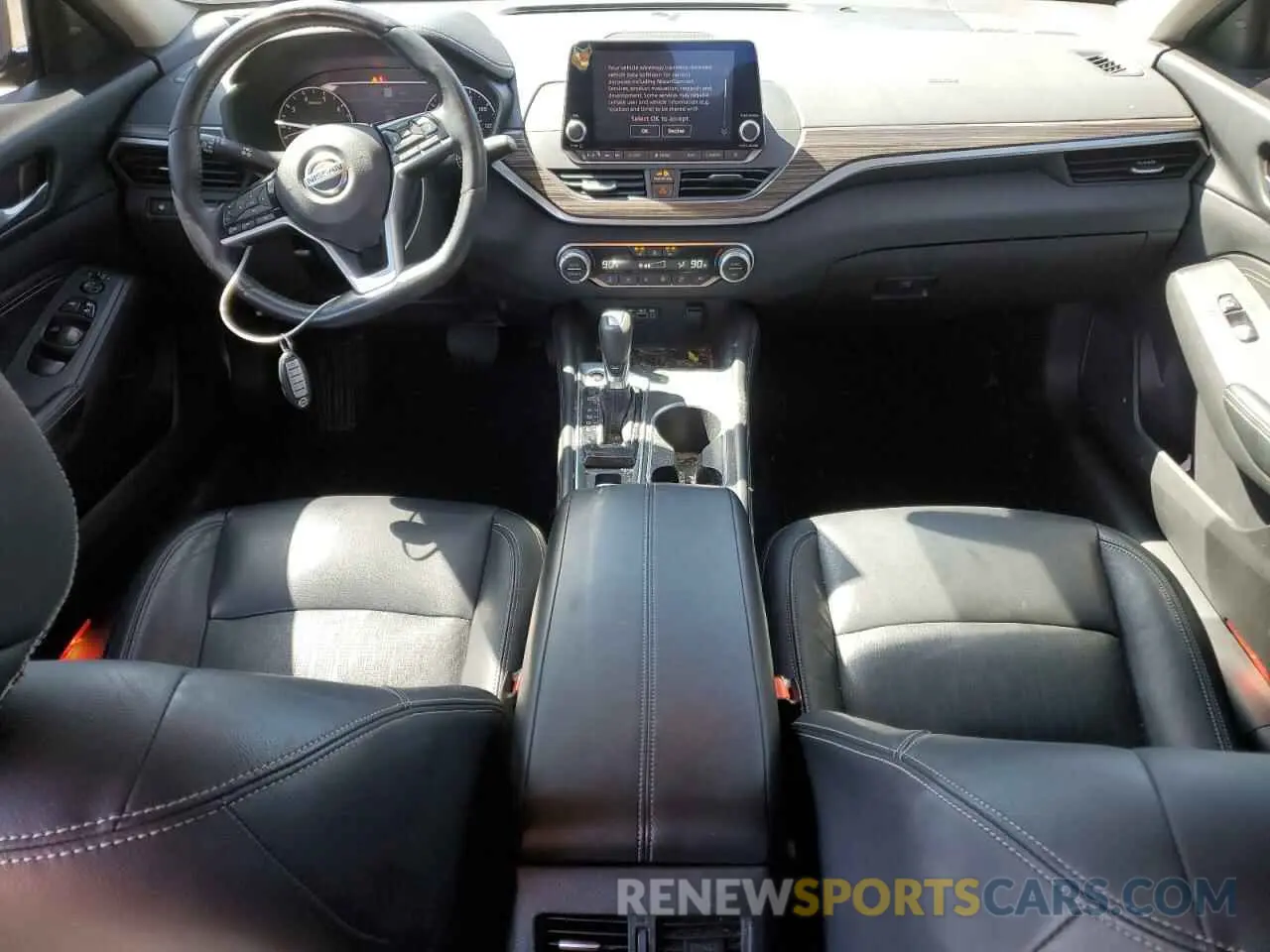 8 Photograph of a damaged car 1N4BL4EW5KC132442 NISSAN ALTIMA 2019