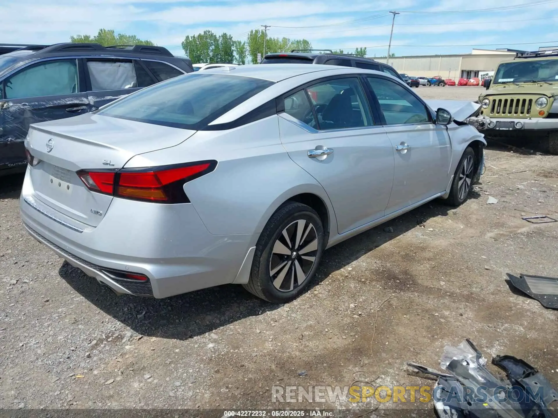 4 Photograph of a damaged car 1N4BL4EW5KC172679 NISSAN ALTIMA 2019