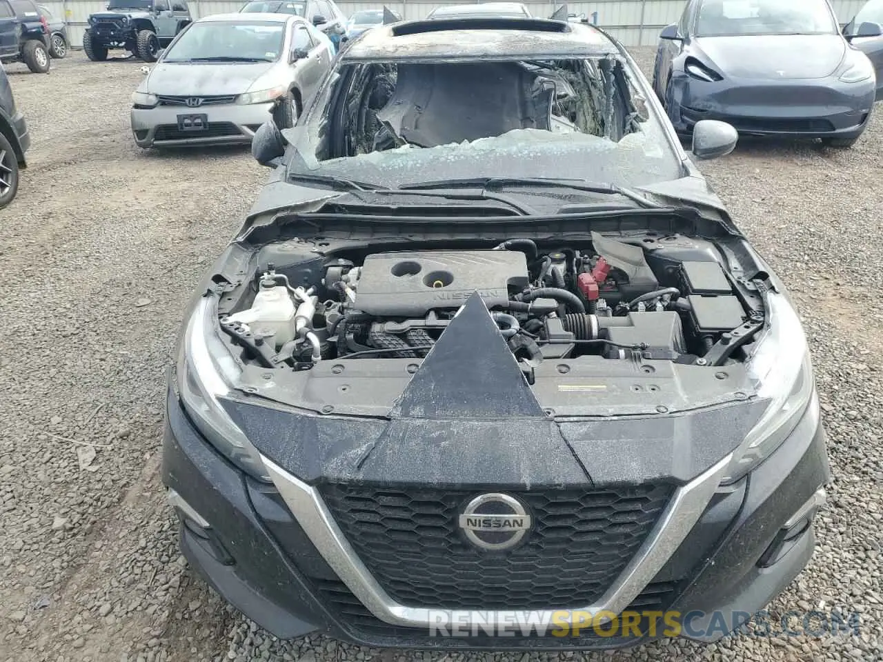 5 Photograph of a damaged car 1N4BL4EW5KC247347 NISSAN ALTIMA 2019