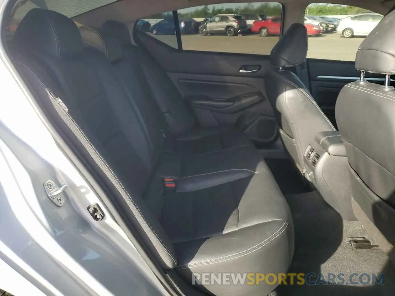 10 Фотография поврежденного автомобиля 1N4BL4EW5KN309026 NISSAN ALTIMA 2019