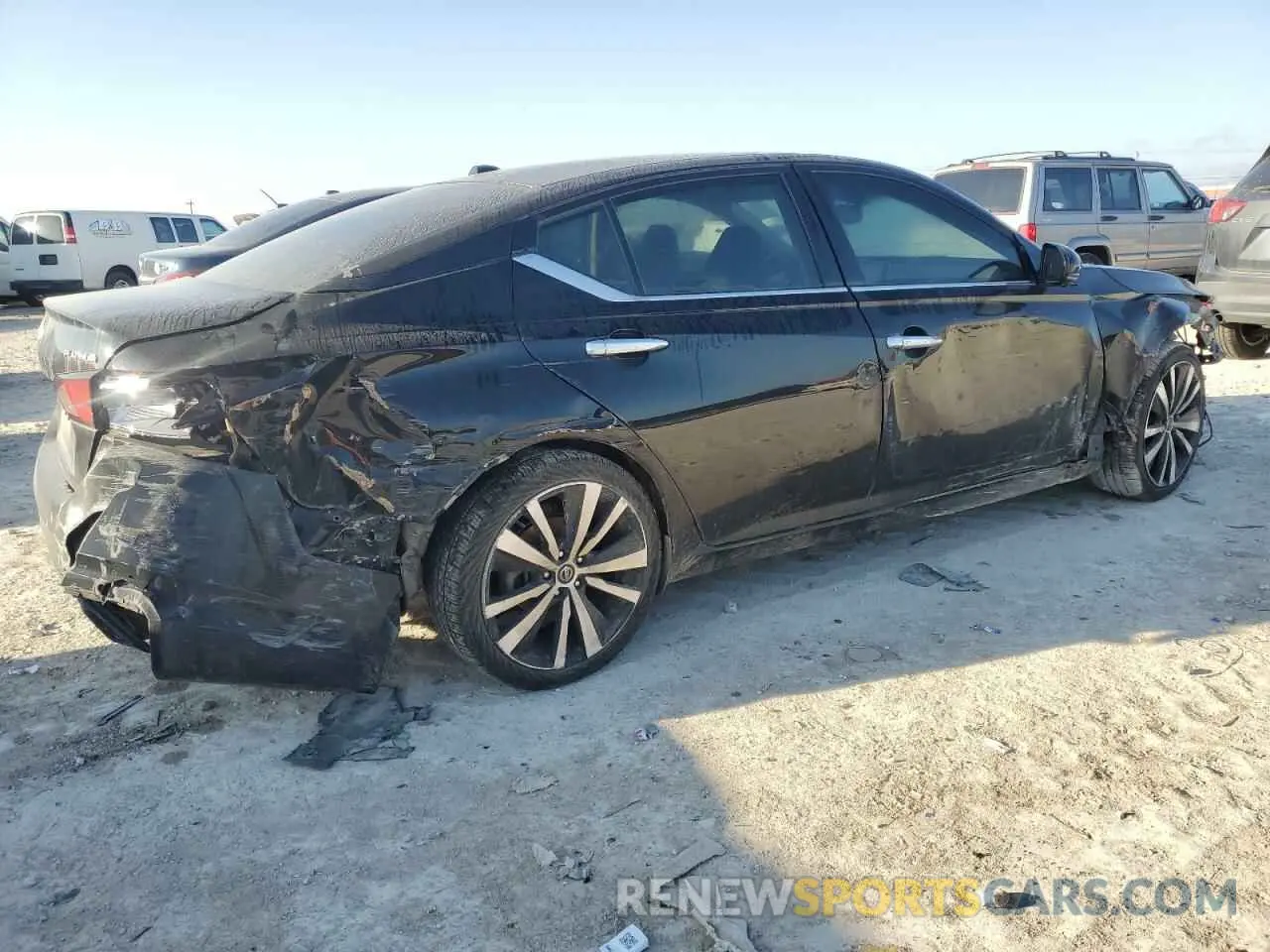 3 Photograph of a damaged car 1N4BL4FV0KC106479 NISSAN ALTIMA 2019