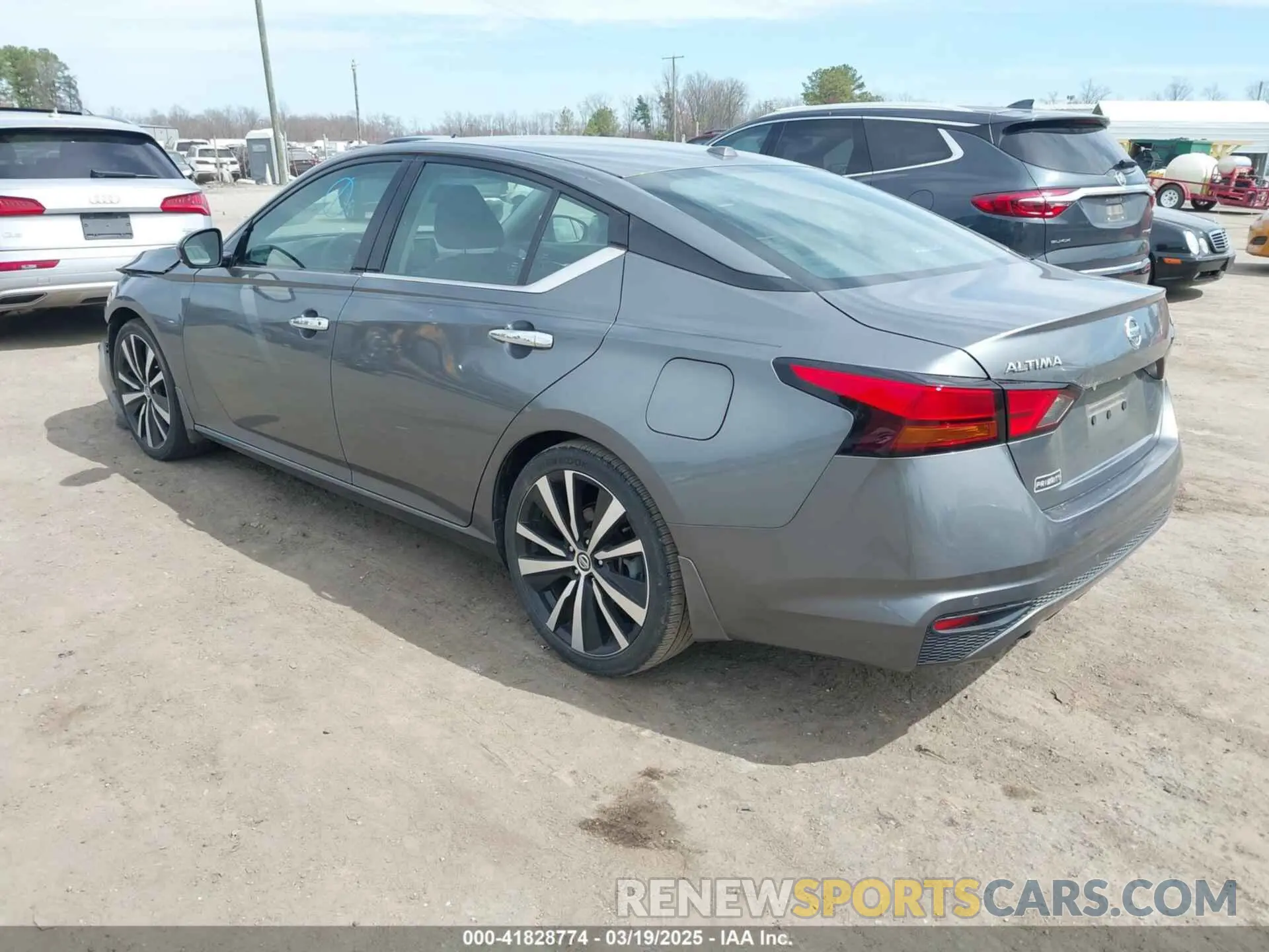 3 Фотография поврежденного автомобиля 1N4BL4FV1KC104563 NISSAN ALTIMA 2019