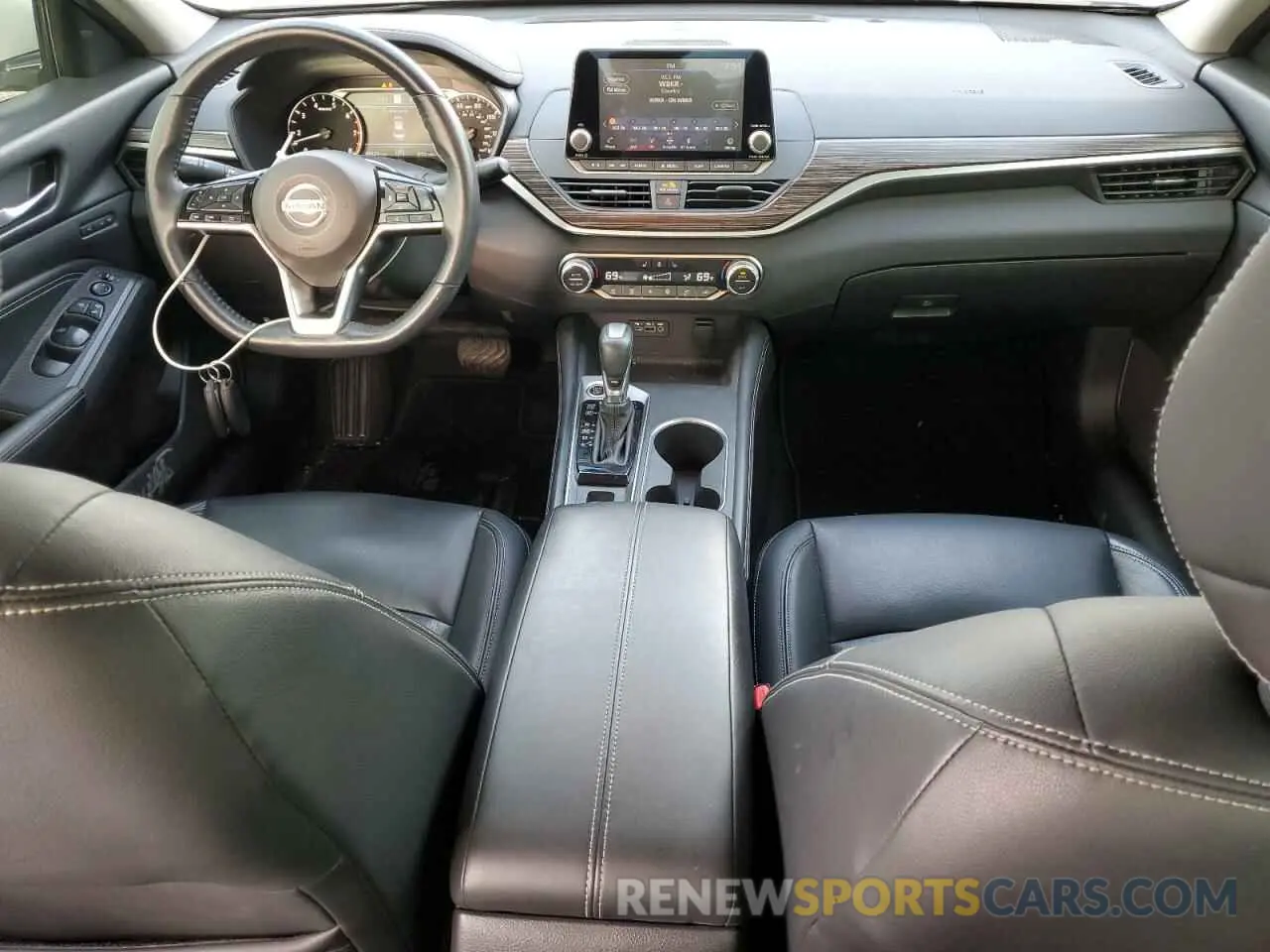 8 Photograph of a damaged car 1N4BL4FV1KC114851 NISSAN ALTIMA 2019