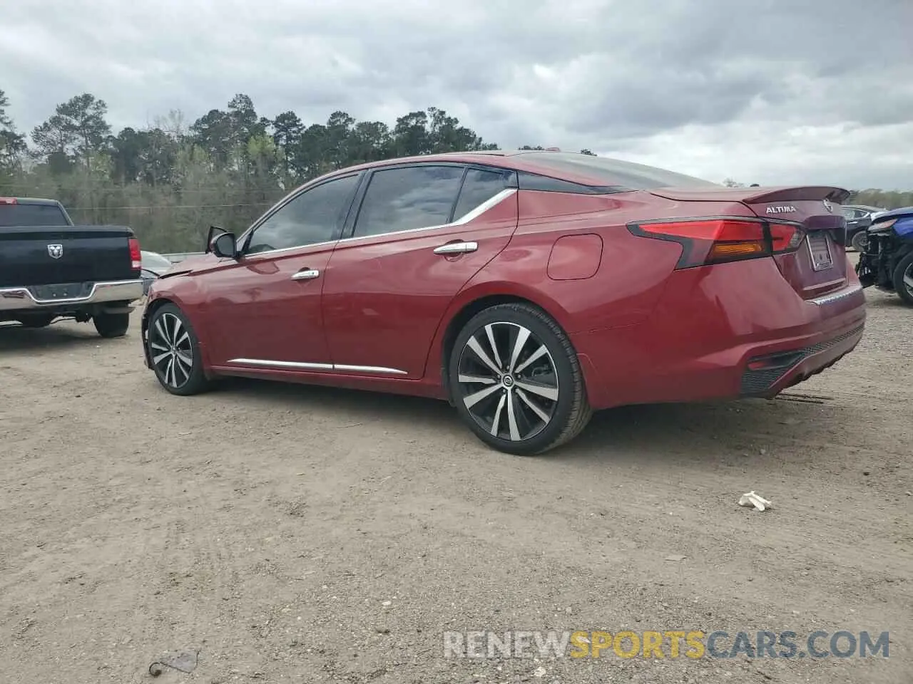2 Photograph of a damaged car 1N4BL4FV1KC156064 NISSAN ALTIMA 2019