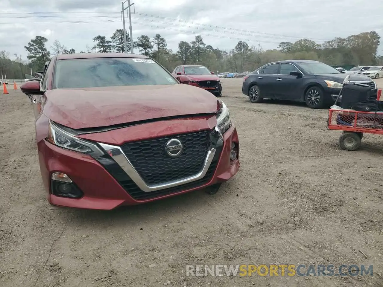 5 Photograph of a damaged car 1N4BL4FV1KC156064 NISSAN ALTIMA 2019