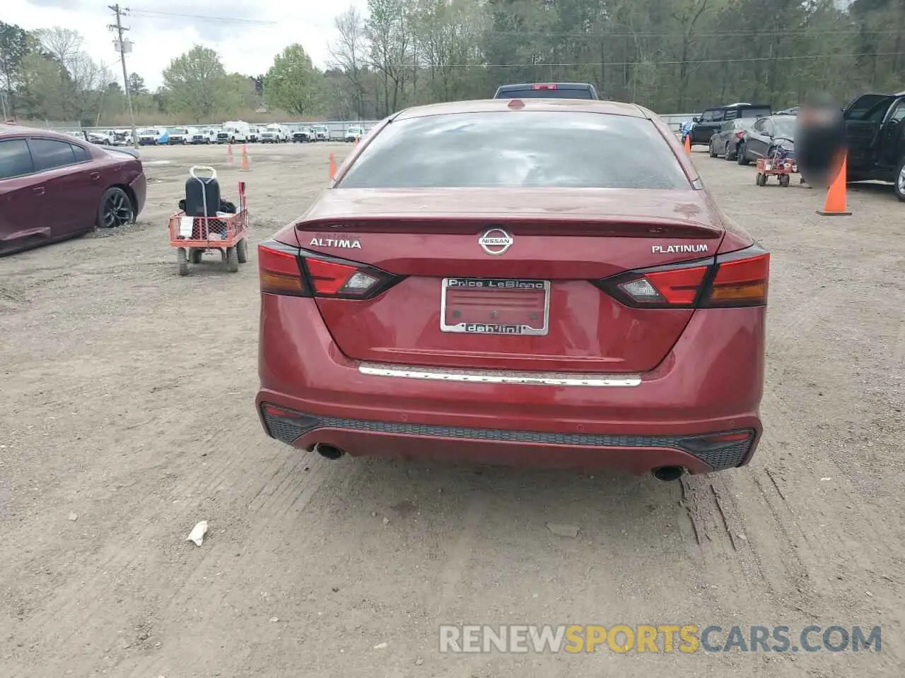 6 Photograph of a damaged car 1N4BL4FV1KC156064 NISSAN ALTIMA 2019