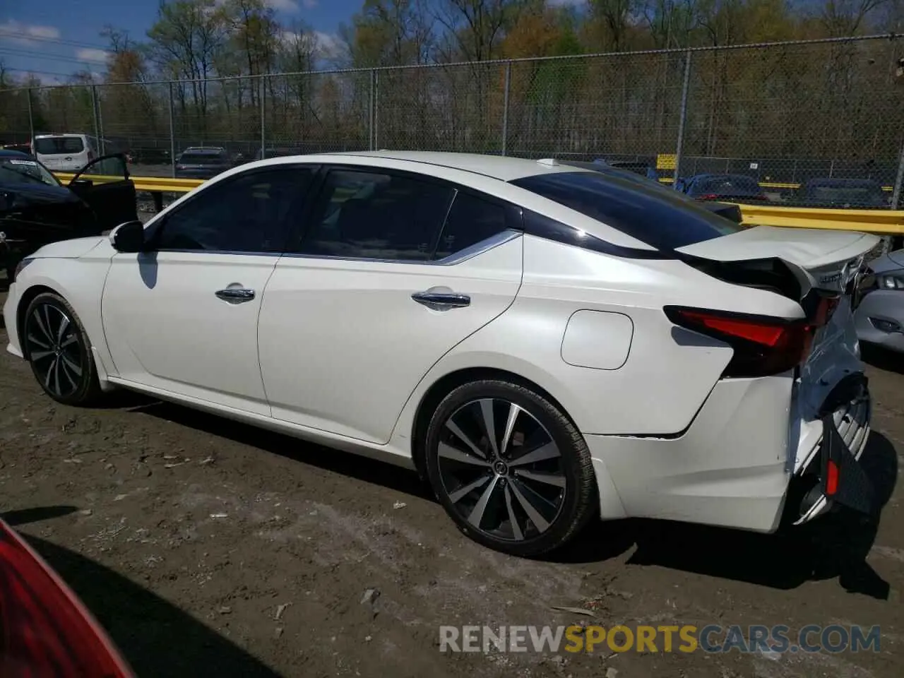 2 Фотография поврежденного автомобиля 1N4BL4FV4KC103049 NISSAN ALTIMA 2019