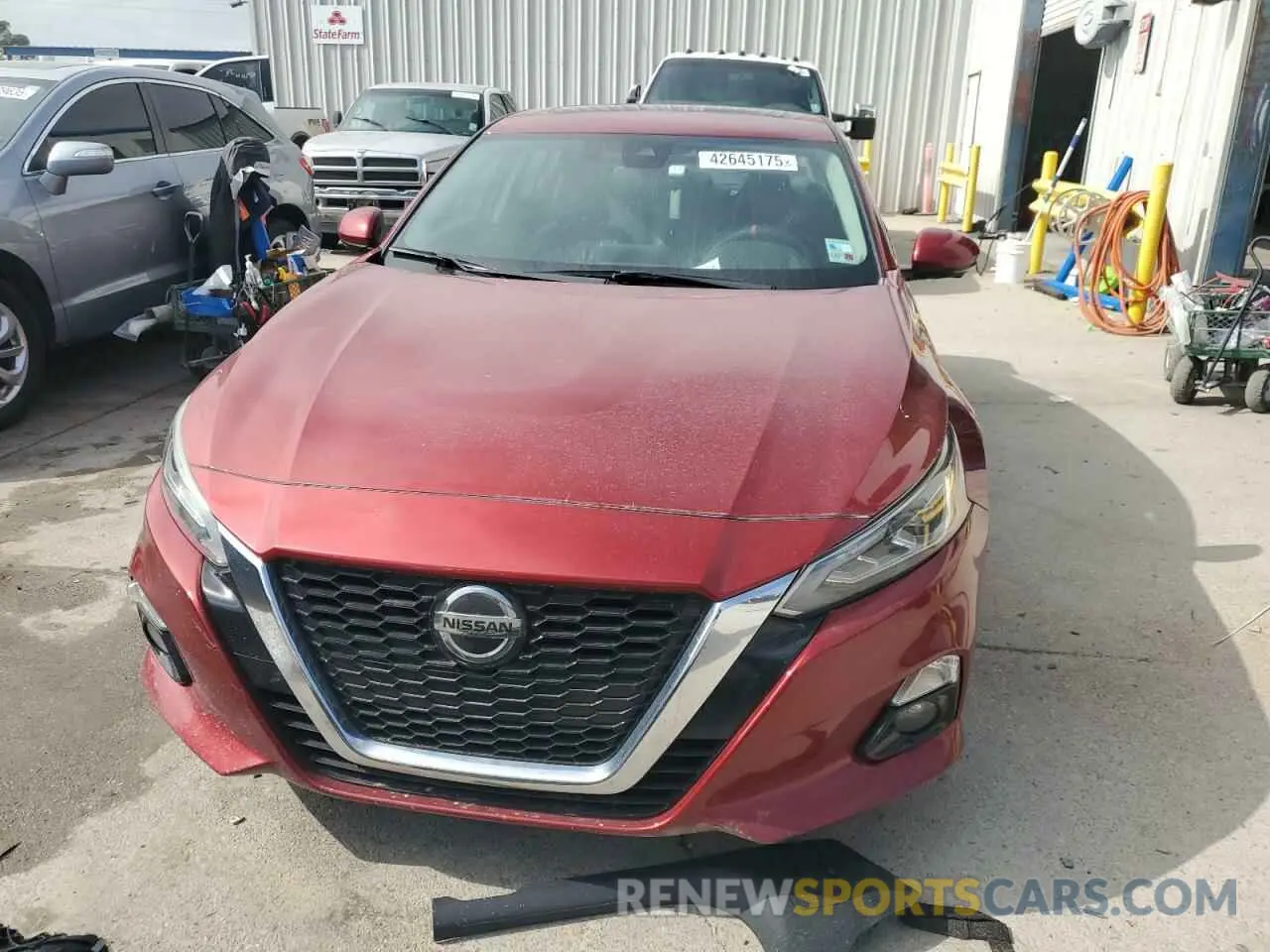5 Photograph of a damaged car 1N4BL4FV4KC109854 NISSAN ALTIMA 2019