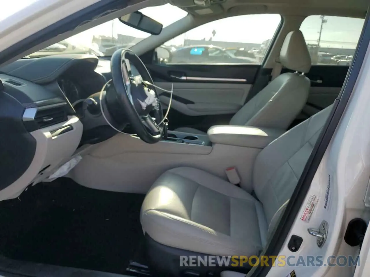 7 Photograph of a damaged car 1N4BL4FV6KC146758 NISSAN ALTIMA 2019