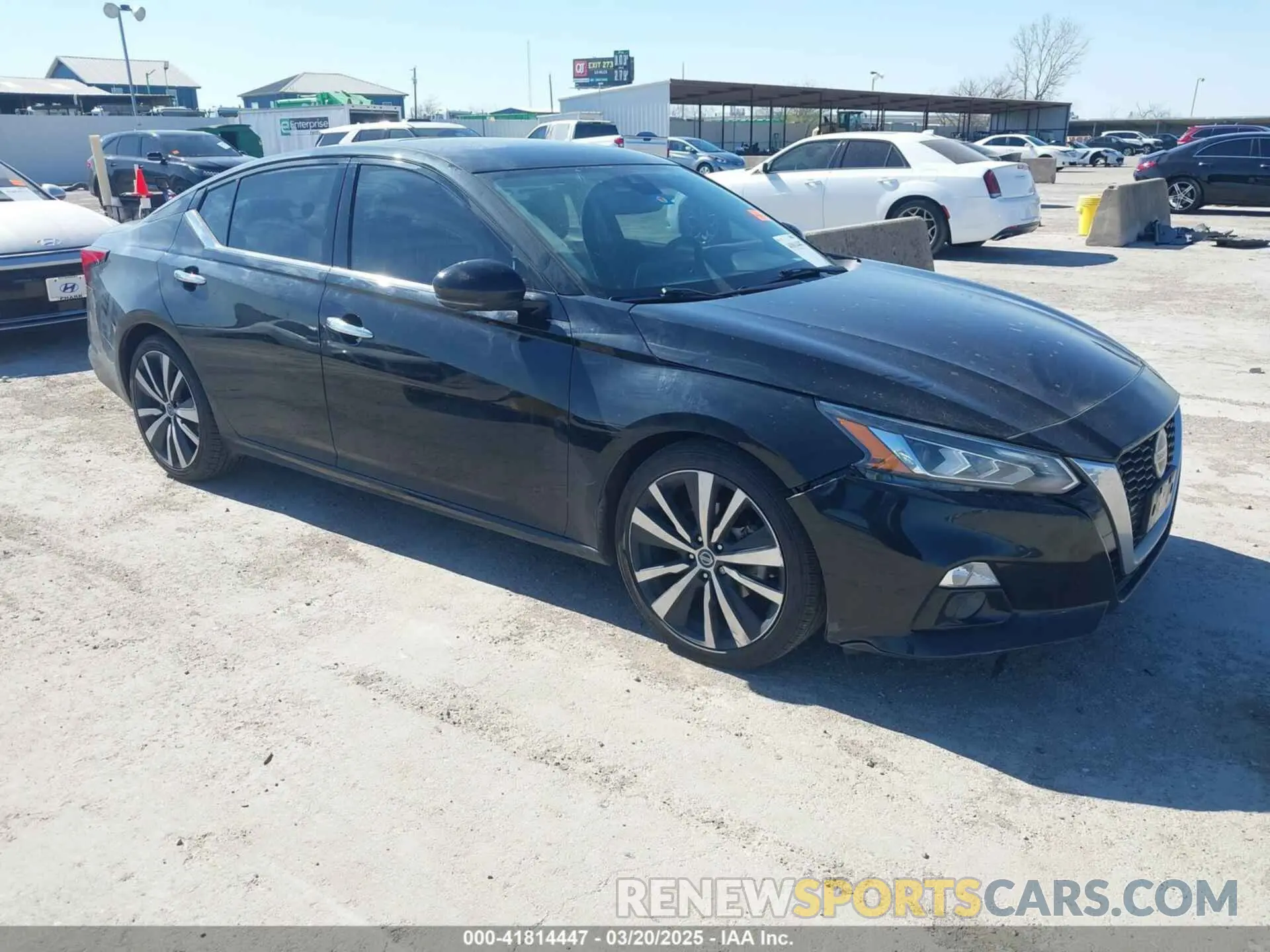 1 Photograph of a damaged car 1N4BL4FV9KC106514 NISSAN ALTIMA 2019