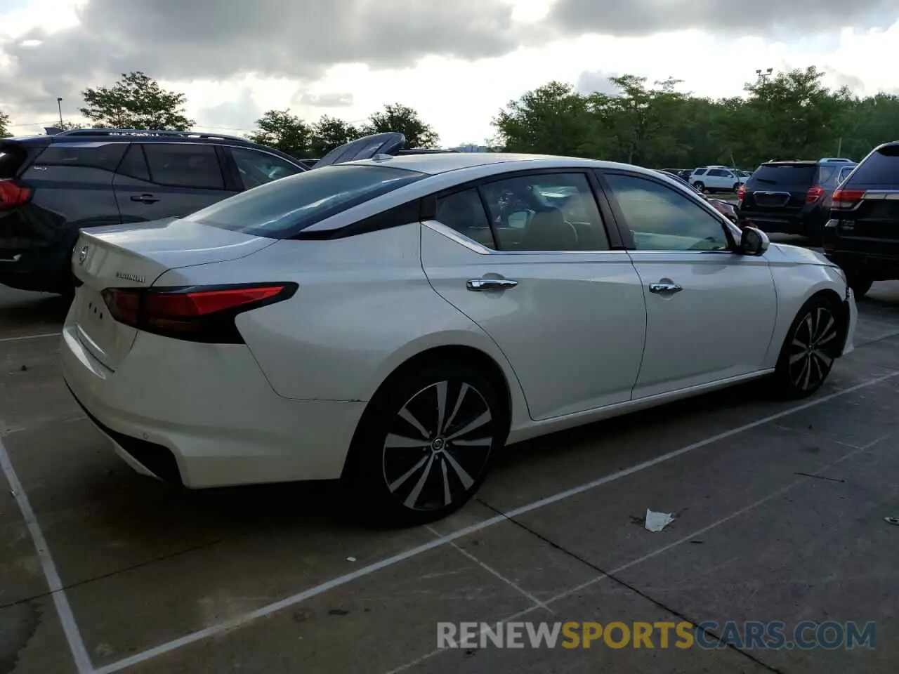 3 Фотография поврежденного автомобиля 1N4BL4FV9KC114516 NISSAN ALTIMA 2019