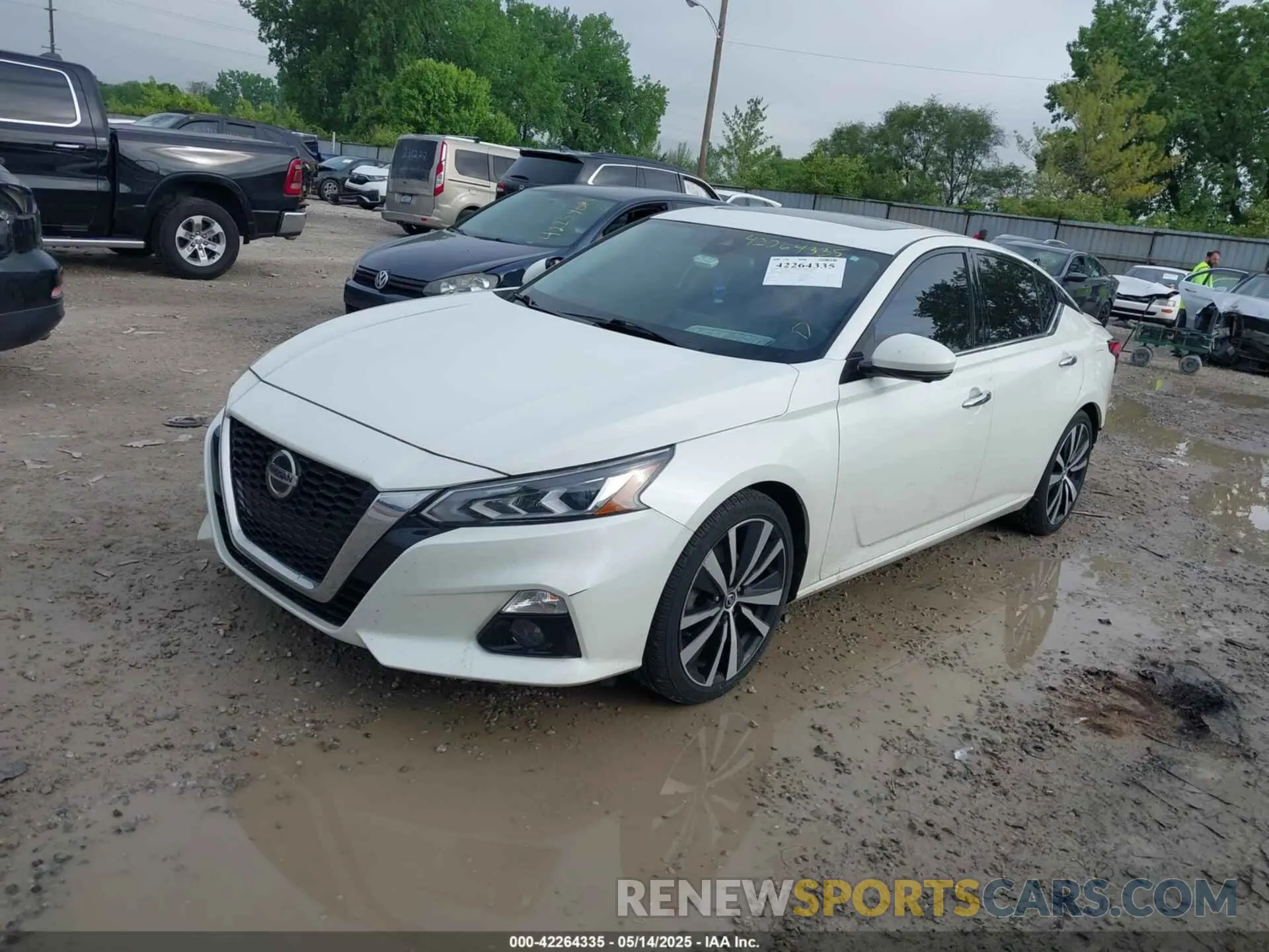 2 Photograph of a damaged car 1N4BL4FVXKC116940 NISSAN ALTIMA 2019