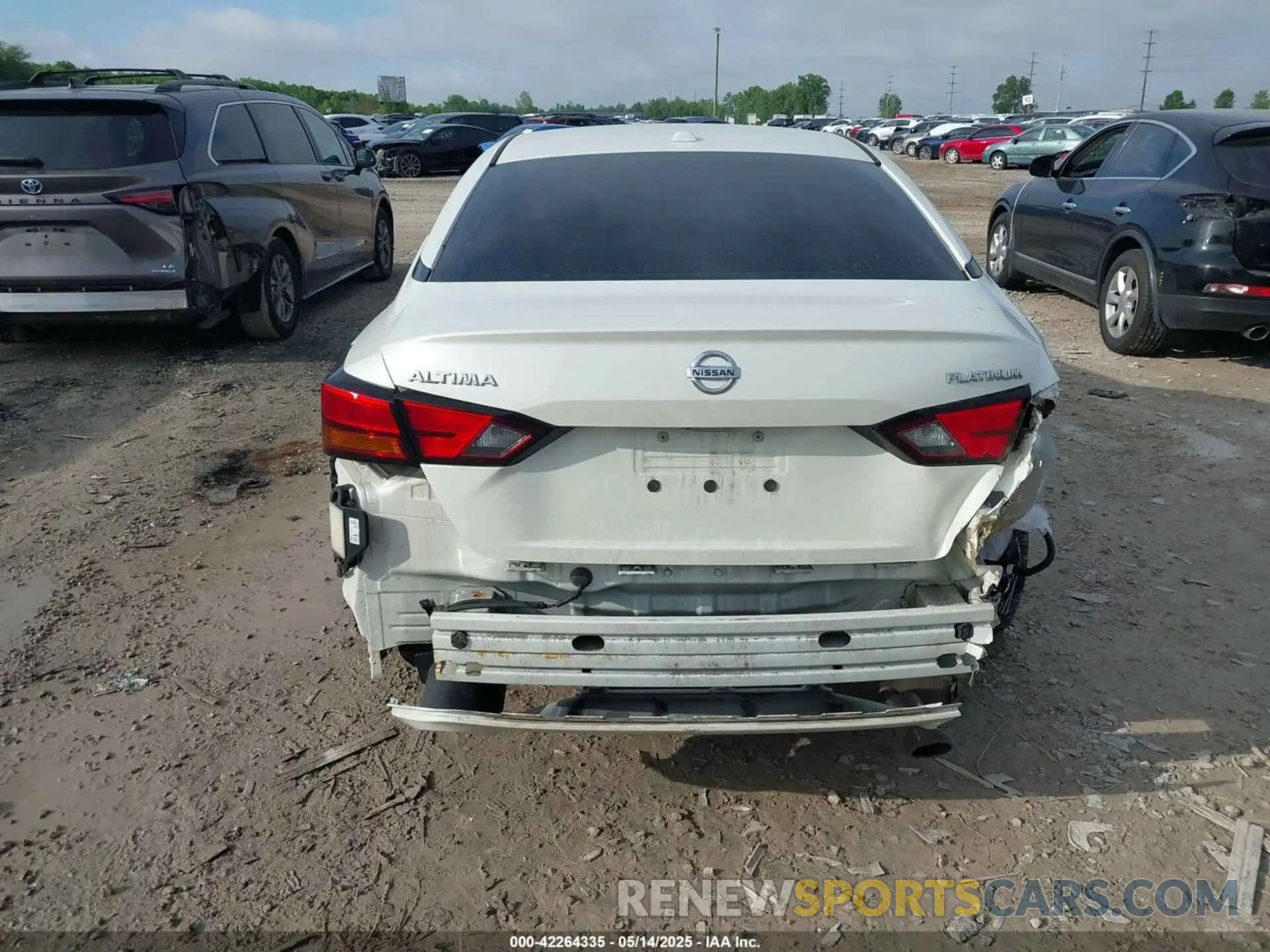 6 Photograph of a damaged car 1N4BL4FVXKC116940 NISSAN ALTIMA 2019