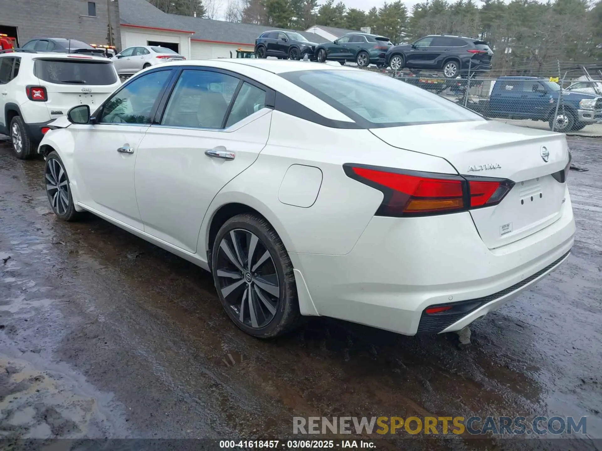 3 Фотография поврежденного автомобиля 1N4BL4FW4KN315981 NISSAN ALTIMA 2019