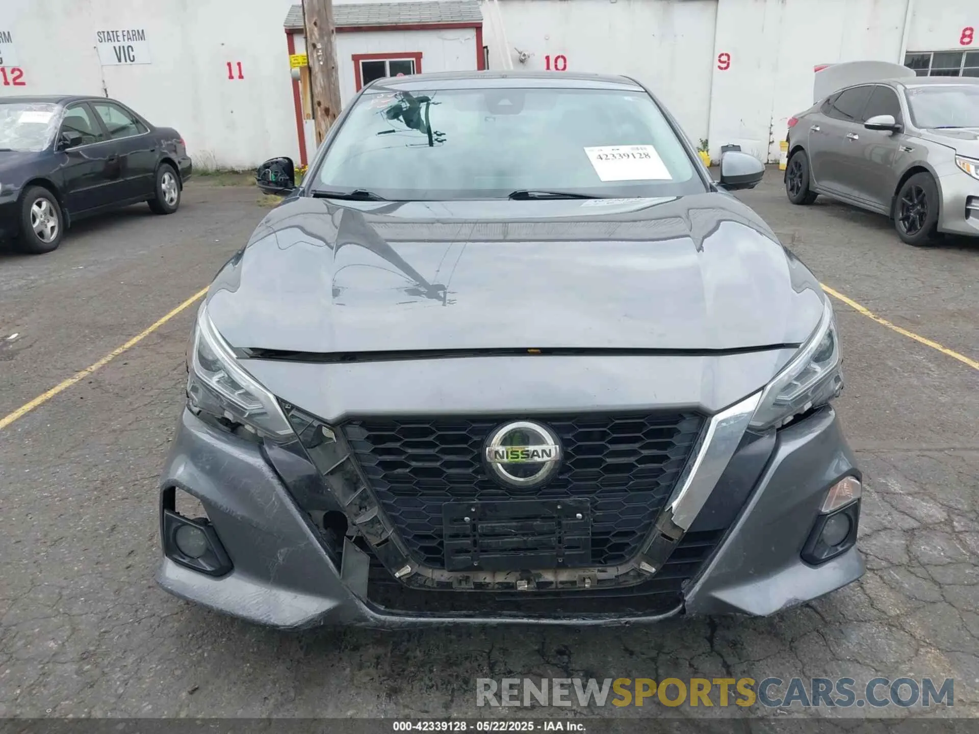 12 Photograph of a damaged car 1N4BL4FW5KC181946 NISSAN ALTIMA 2019