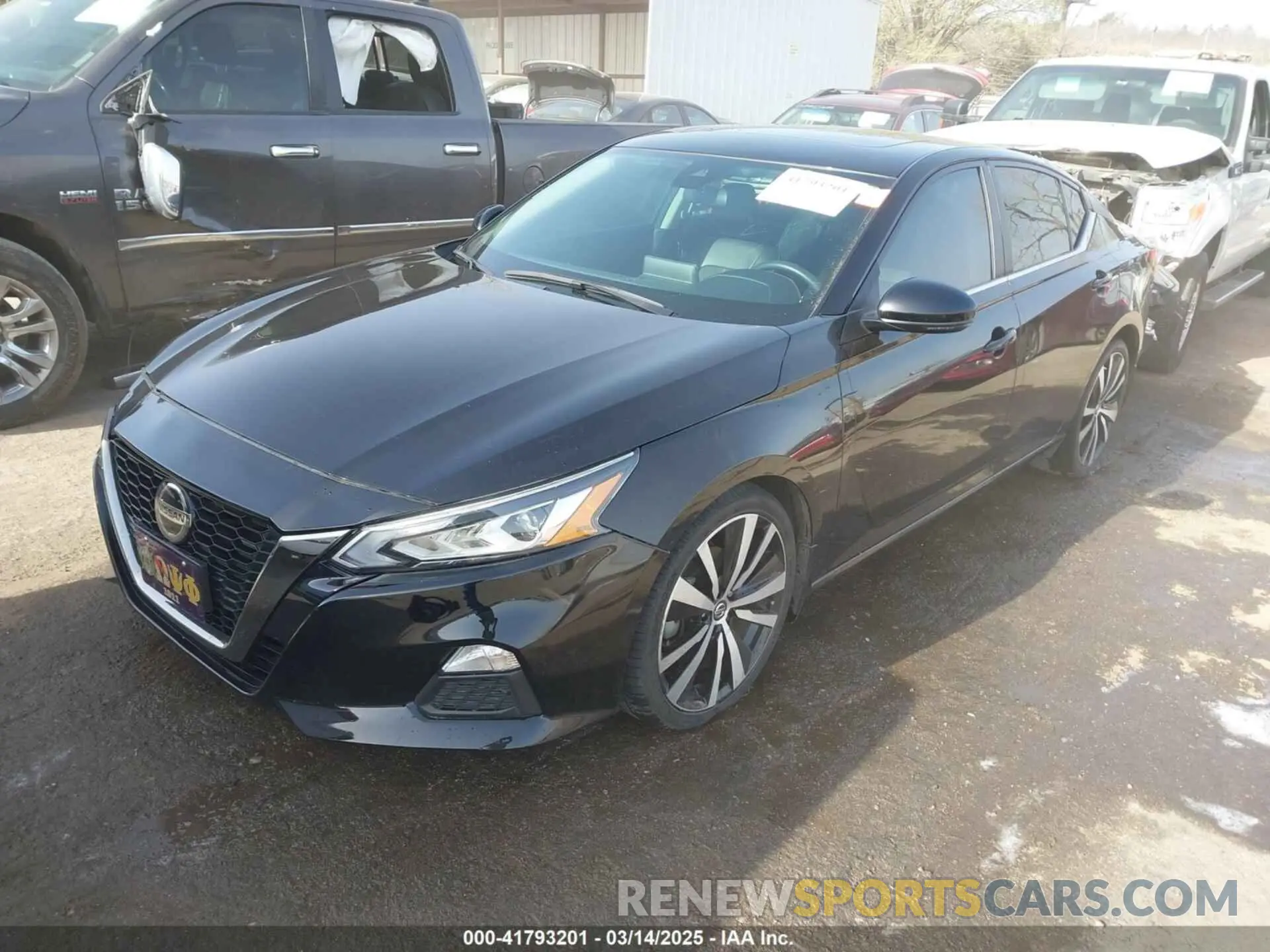2 Photograph of a damaged car 1N4AL4CV4LN309364 NISSAN ALTIMA 2020