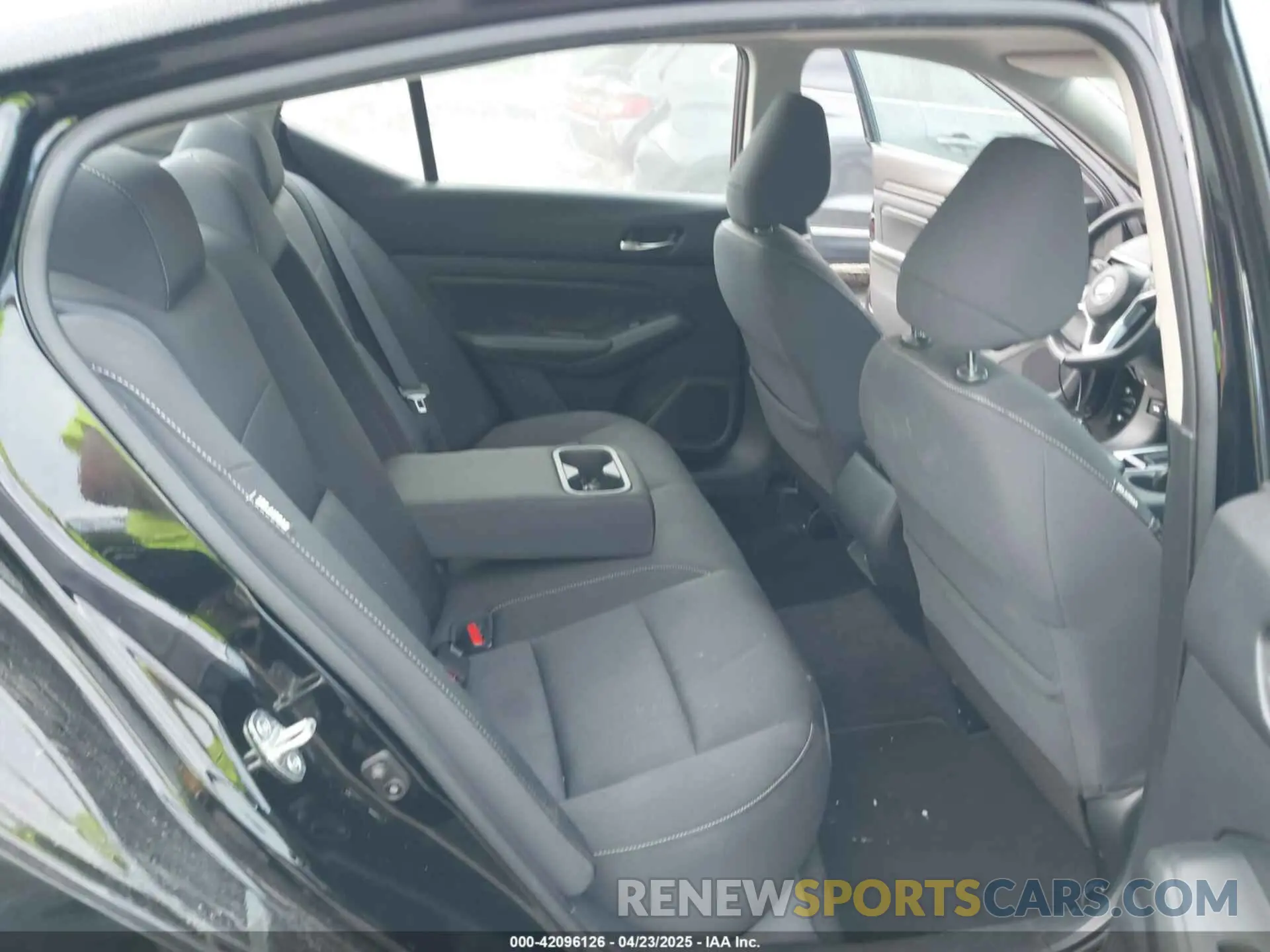 8 Photograph of a damaged car 1N4BL4BV0LC152594 NISSAN ALTIMA 2020