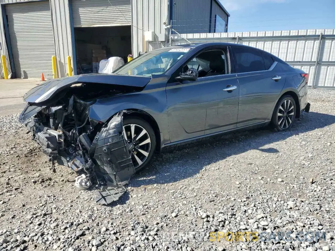 1 Фотография поврежденного автомобиля 1N4BL4BV0LC156175 NISSAN ALTIMA 2020