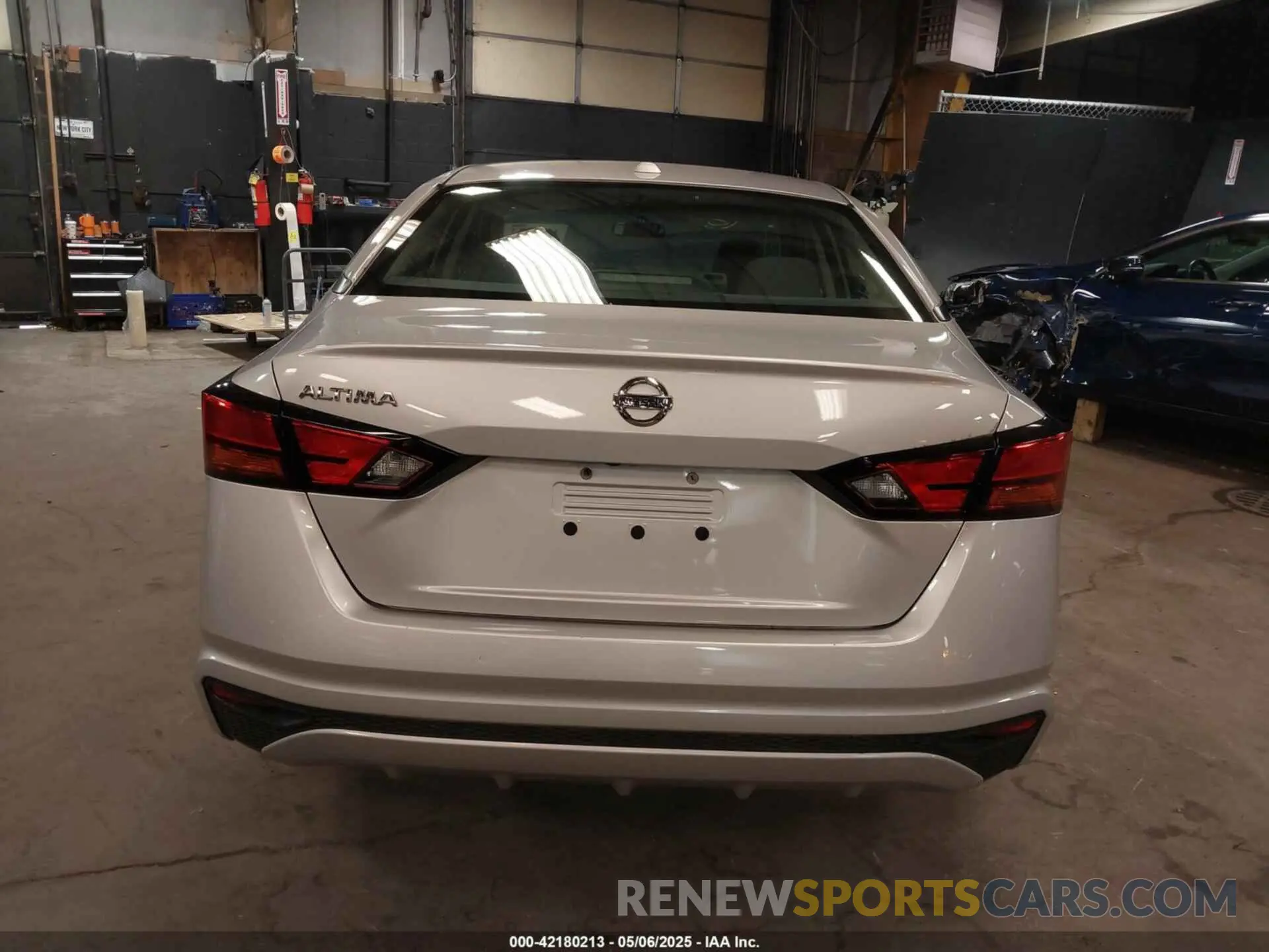 16 Photograph of a damaged car 1N4BL4BV0LC169802 NISSAN ALTIMA 2020