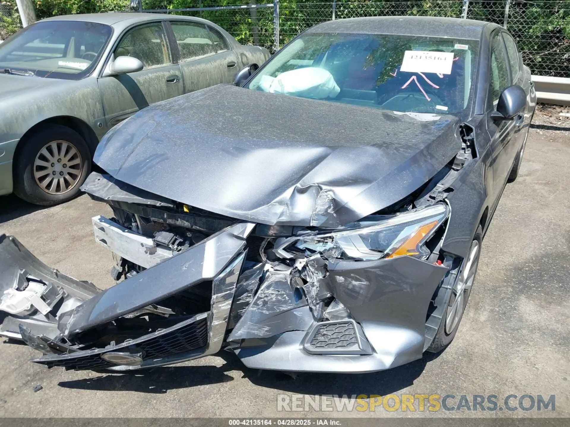 6 Photograph of a damaged car 1N4BL4BV0LC197812 NISSAN ALTIMA 2020