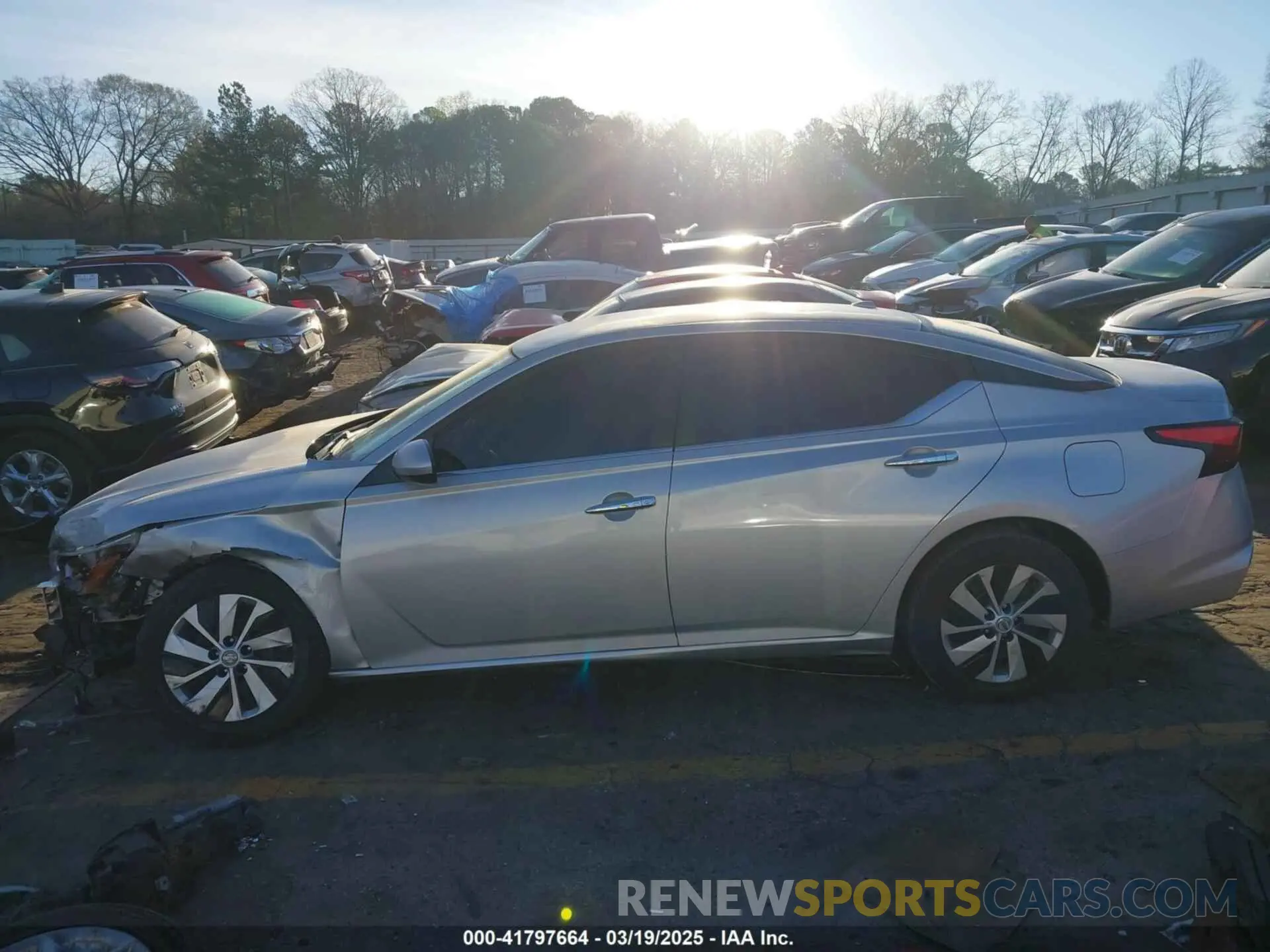 14 Photograph of a damaged car 1N4BL4BV0LC208291 NISSAN ALTIMA 2020