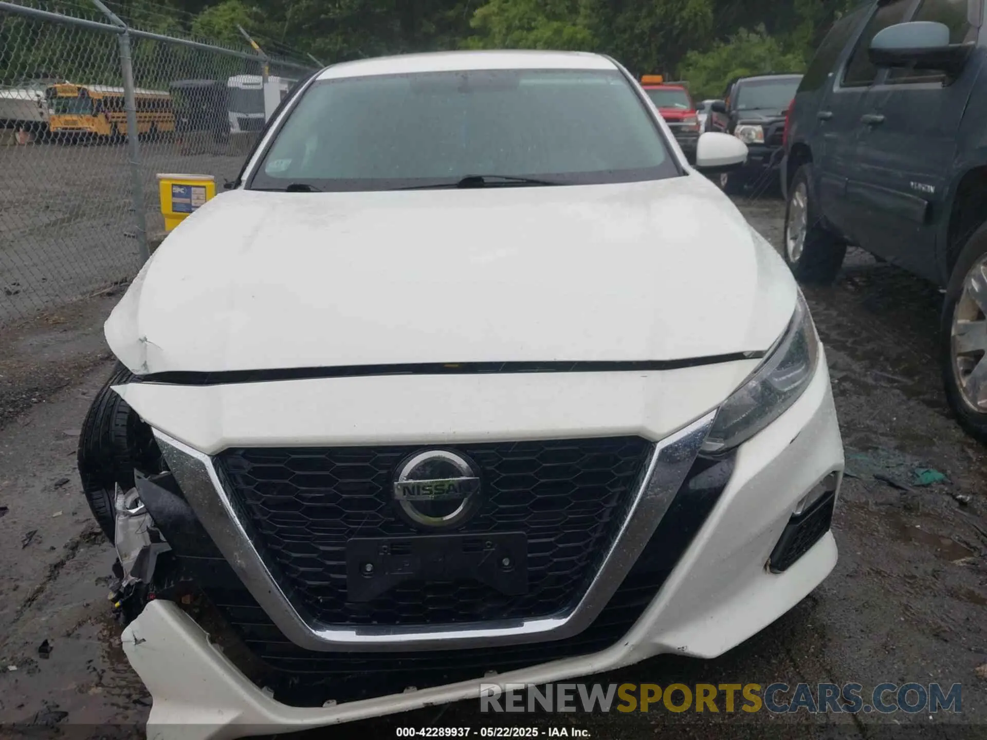 12 Photograph of a damaged car 1N4BL4BV0LC209991 NISSAN ALTIMA 2020