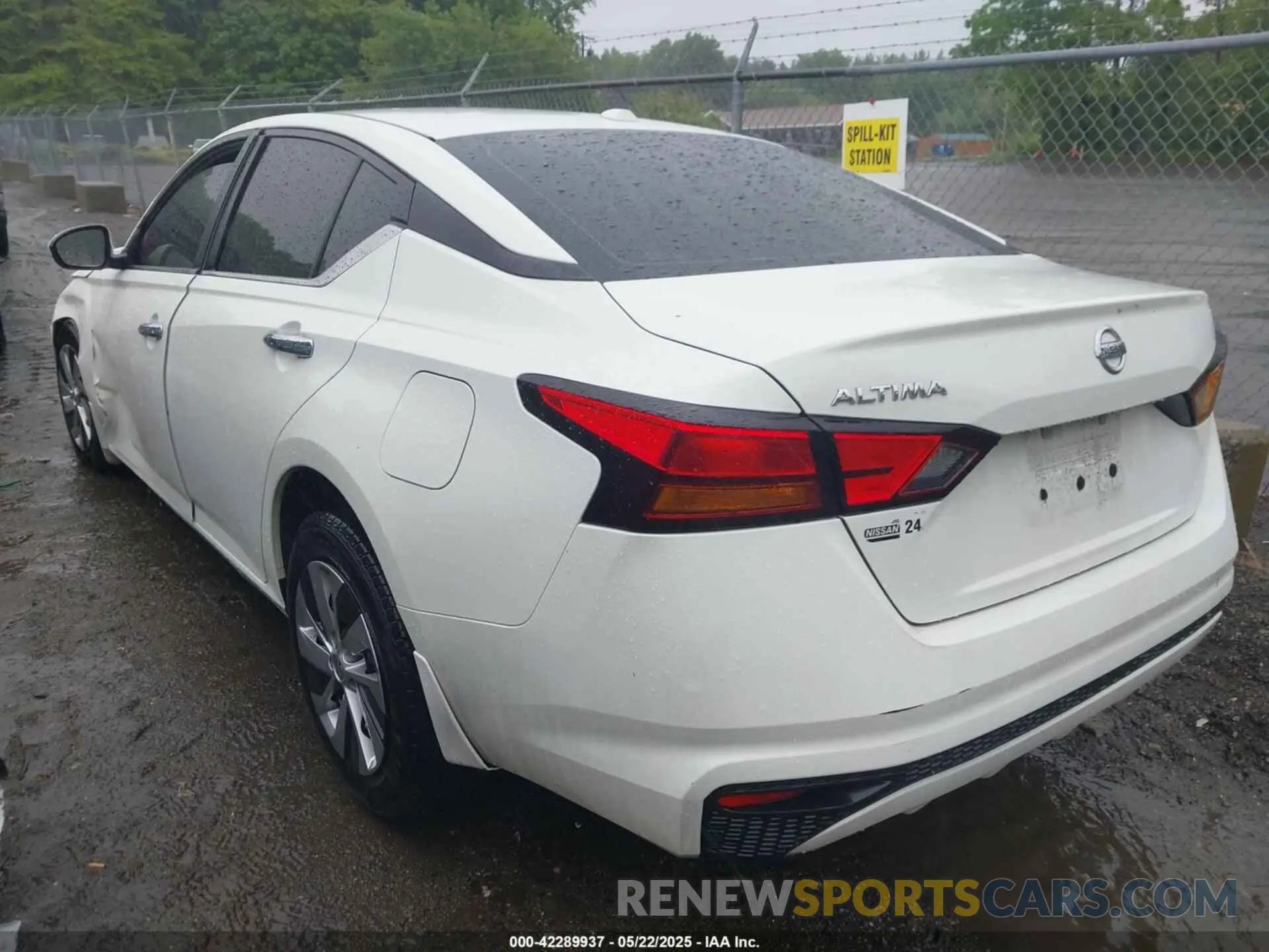 3 Photograph of a damaged car 1N4BL4BV0LC209991 NISSAN ALTIMA 2020