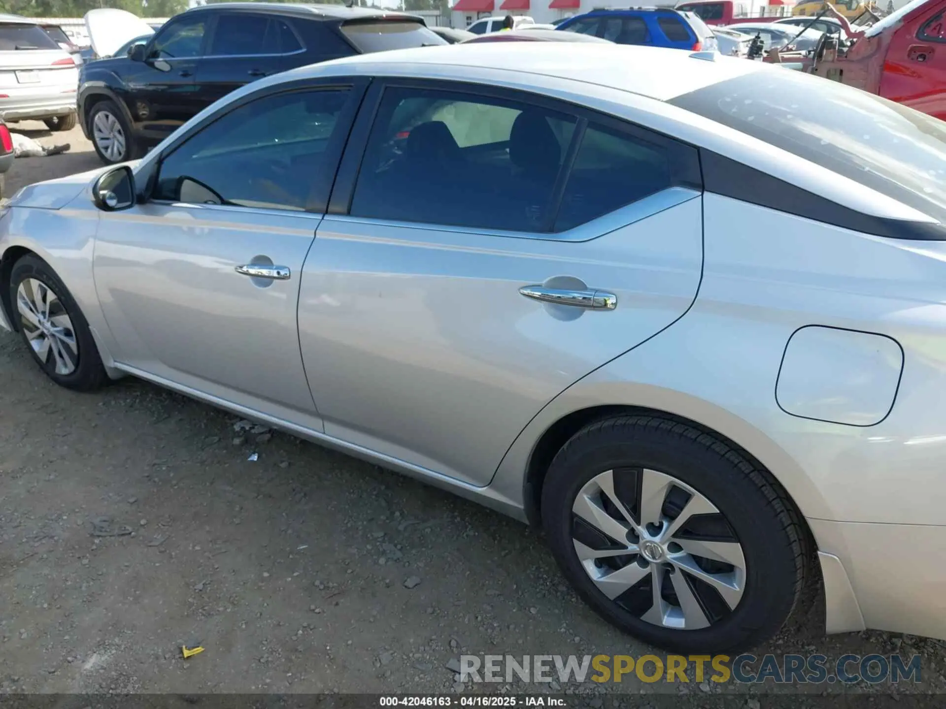 14 Photograph of a damaged car 1N4BL4BV0LC265803 NISSAN ALTIMA 2020