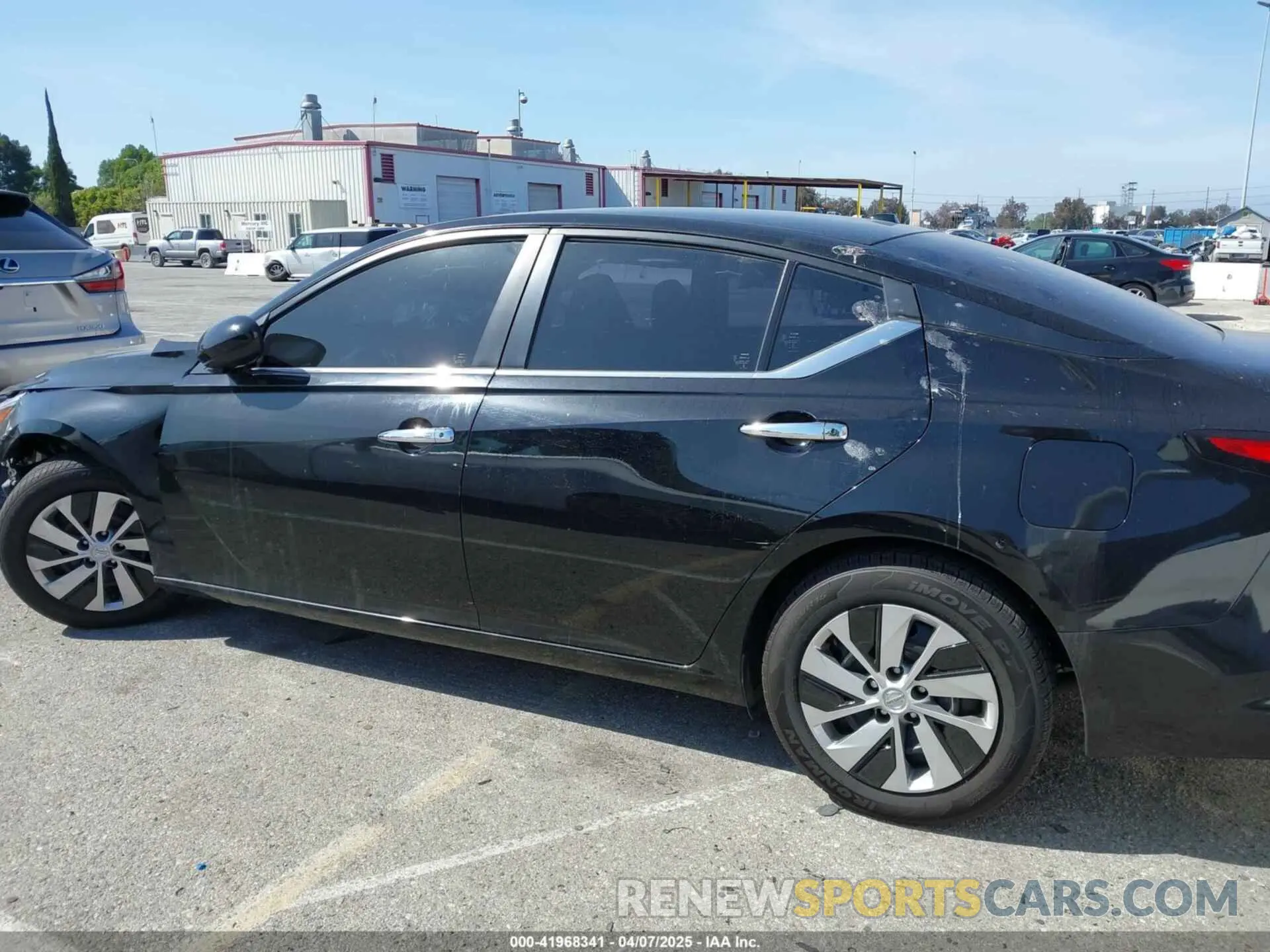 14 Photograph of a damaged car 1N4BL4BV1LC132287 NISSAN ALTIMA 2020
