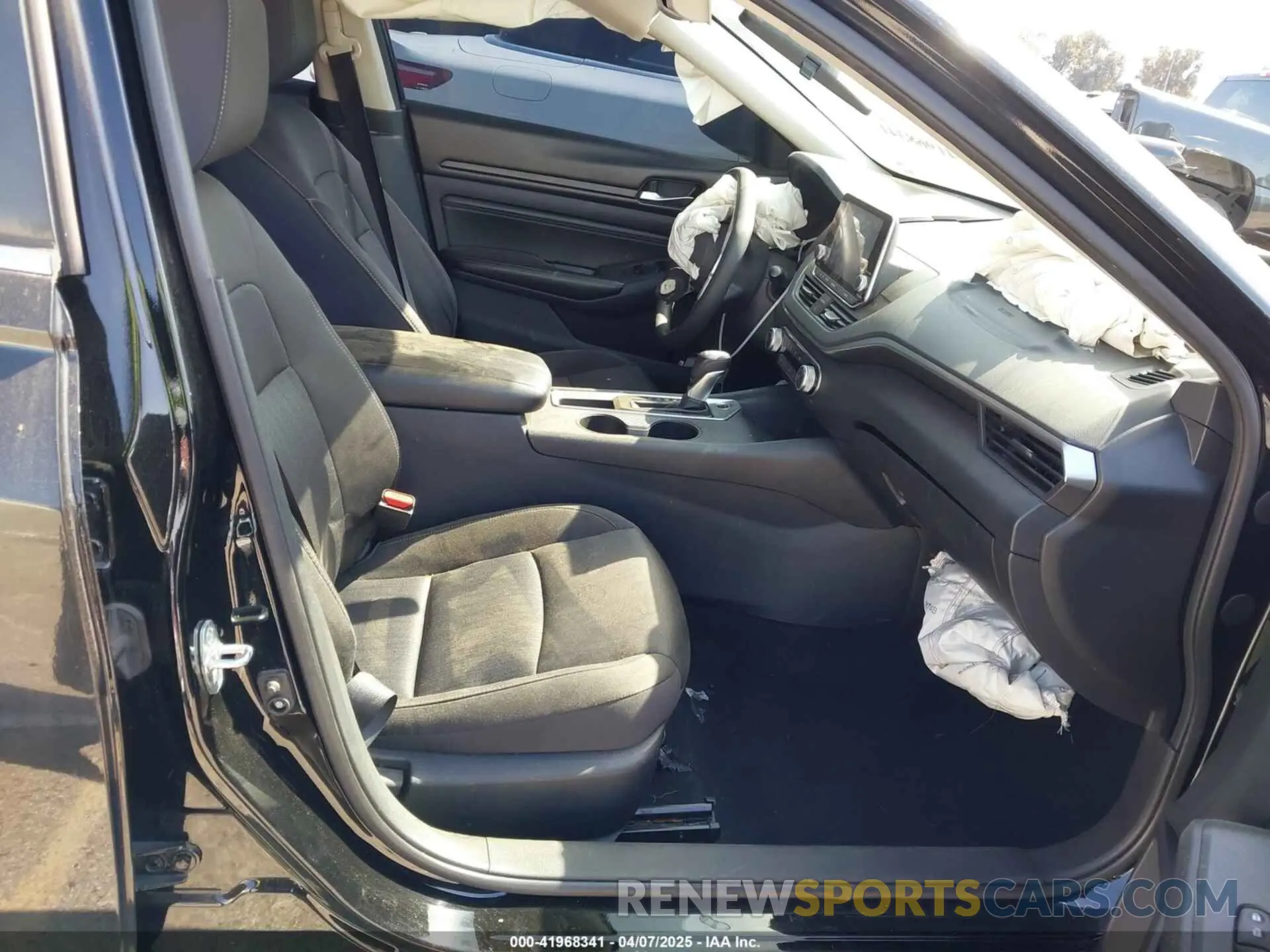 5 Photograph of a damaged car 1N4BL4BV1LC132287 NISSAN ALTIMA 2020