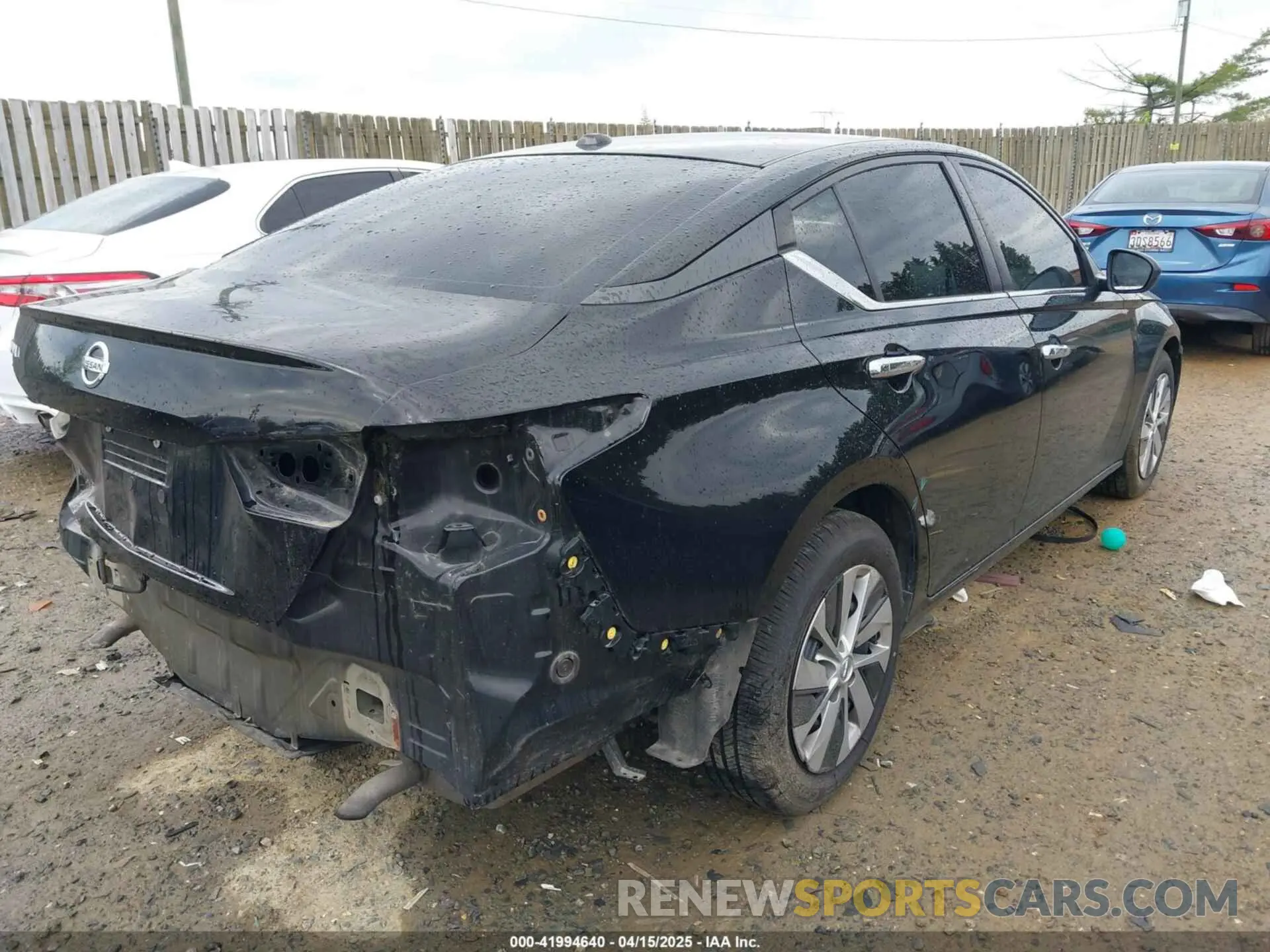 4 Photograph of a damaged car 1N4BL4BV1LC132922 NISSAN ALTIMA 2020