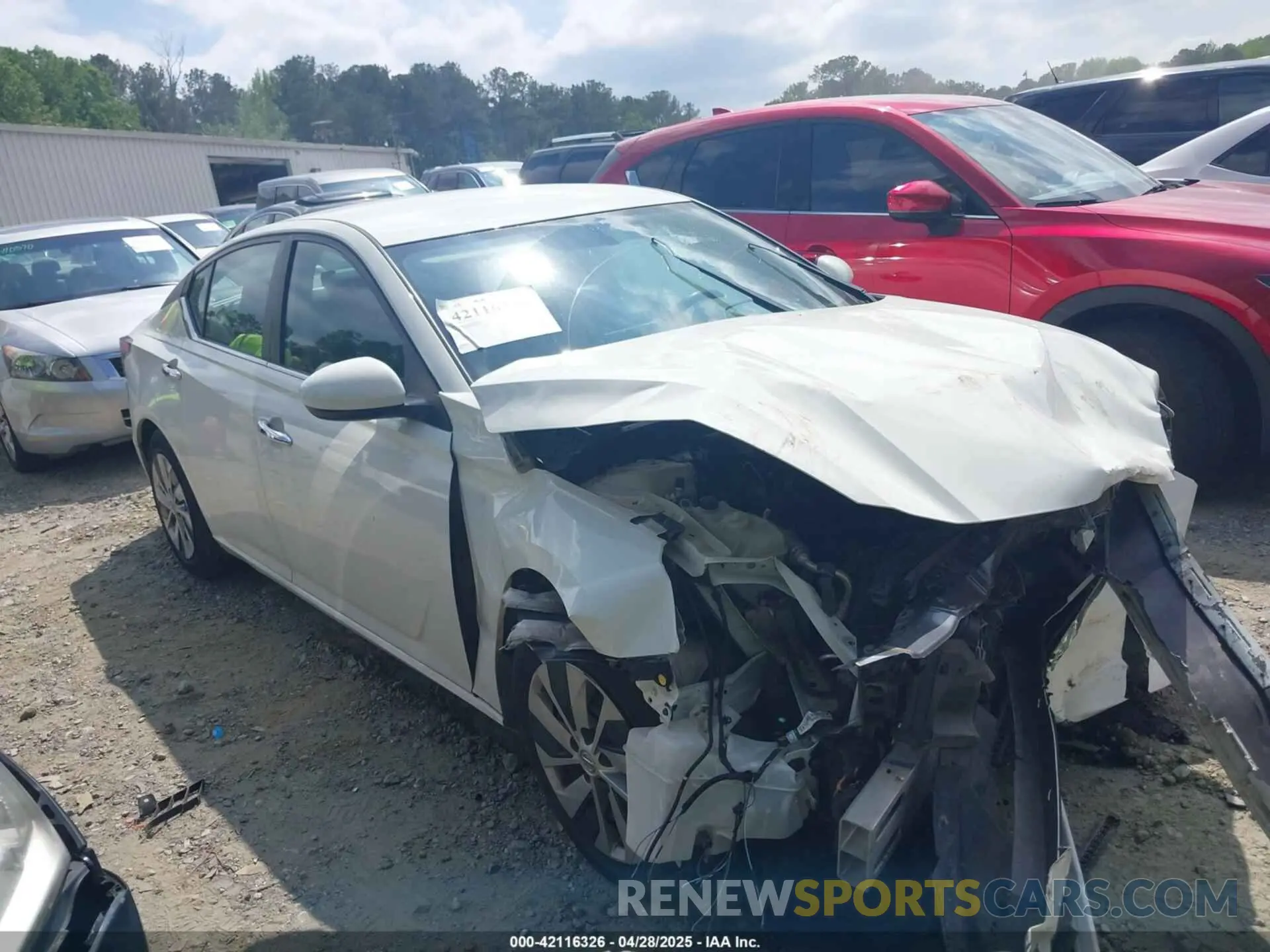 1 Photograph of a damaged car 1N4BL4BV1LC184969 NISSAN ALTIMA 2020