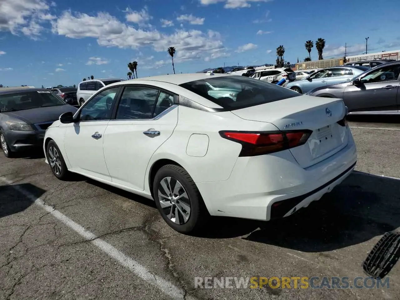 2 Photograph of a damaged car 1N4BL4BV1LC207036 NISSAN ALTIMA 2020