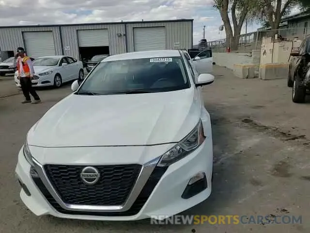 13 Photograph of a damaged car 1N4BL4BV1LC218005 NISSAN ALTIMA 2020