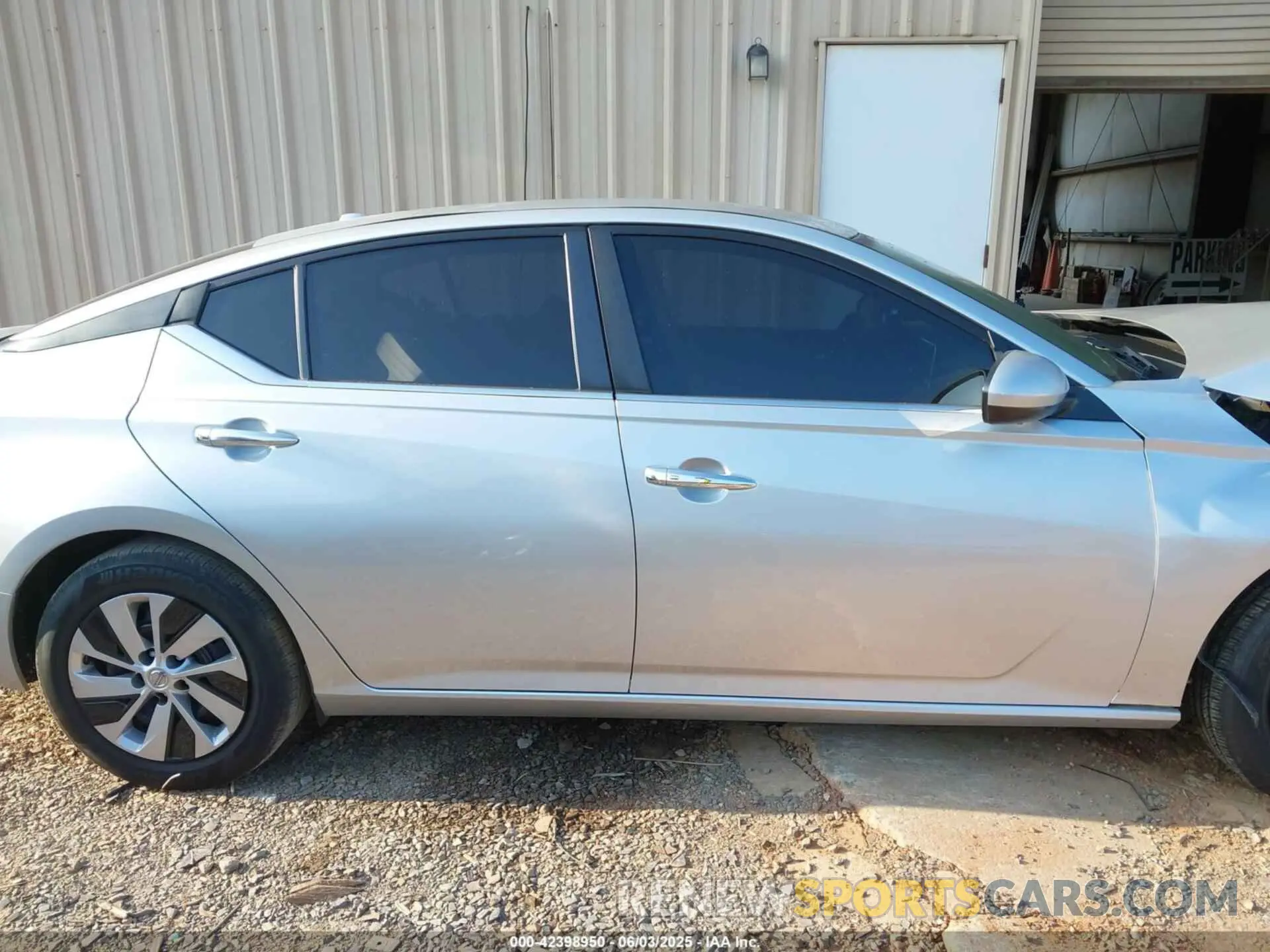 14 Photograph of a damaged car 1N4BL4BV1LC246578 NISSAN ALTIMA 2020